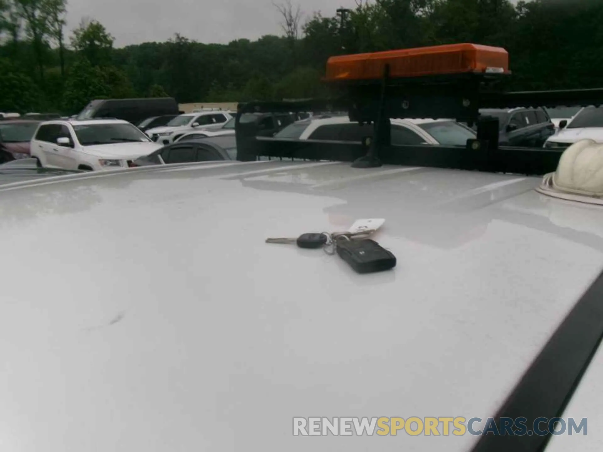 5 Photograph of a damaged car 1GCHSBEA7K1322027 CHEVROLET COLORADO 2019