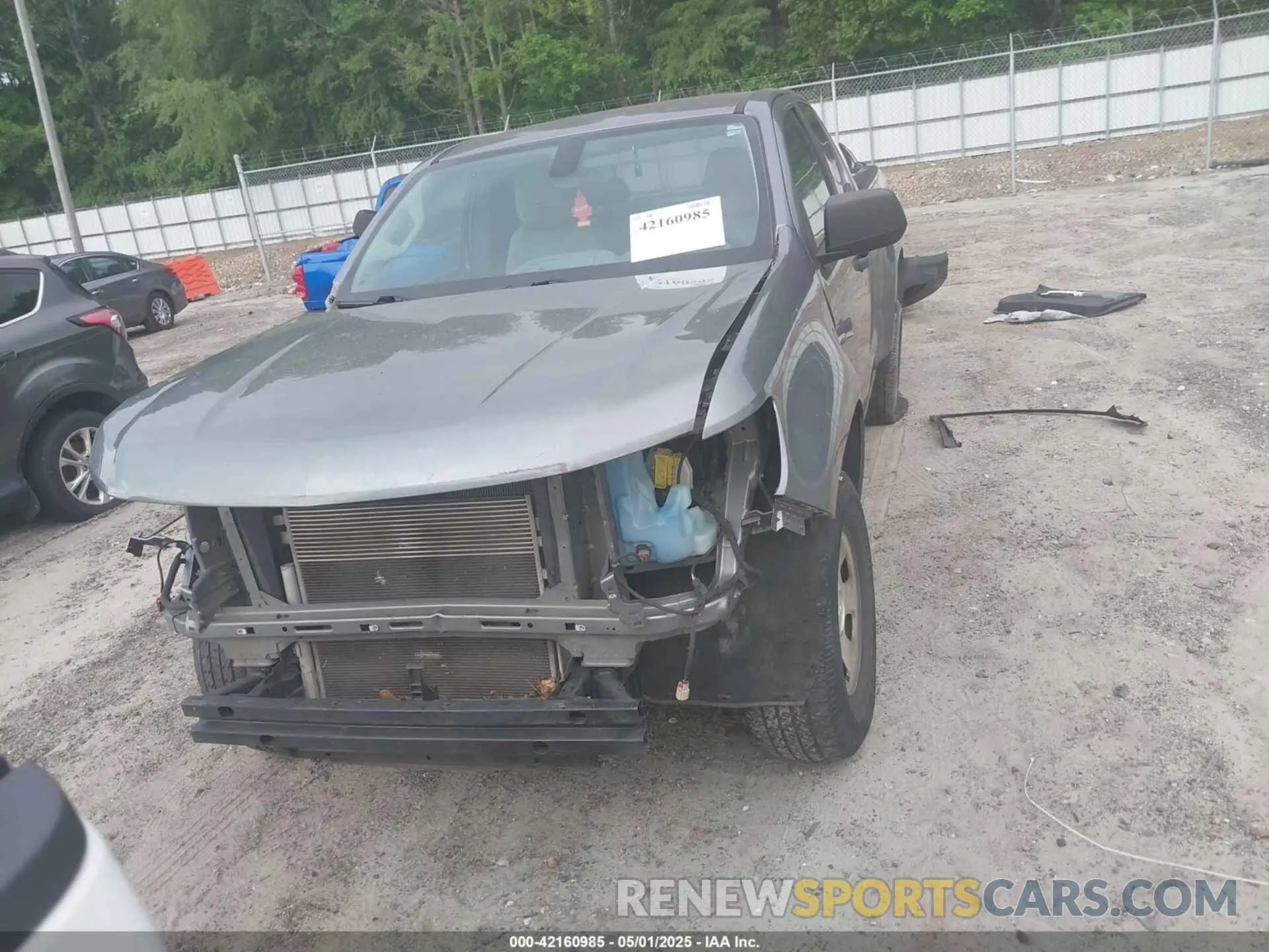12 Photograph of a damaged car 1GCHSBEA8K1119583 CHEVROLET COLORADO 2019
