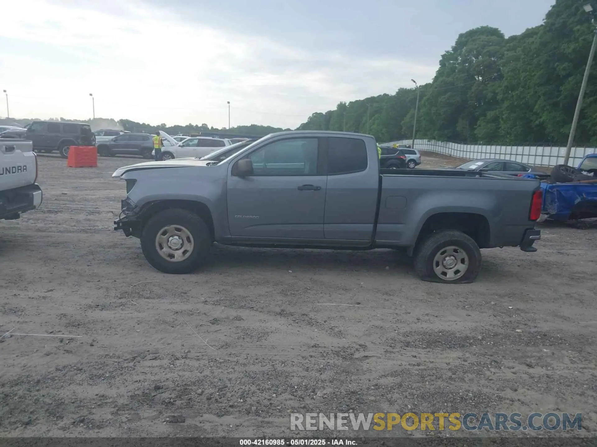 14 Photograph of a damaged car 1GCHSBEA8K1119583 CHEVROLET COLORADO 2019