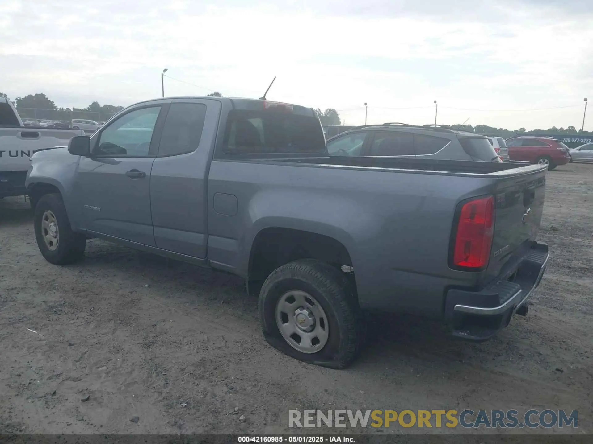 3 Photograph of a damaged car 1GCHSBEA8K1119583 CHEVROLET COLORADO 2019