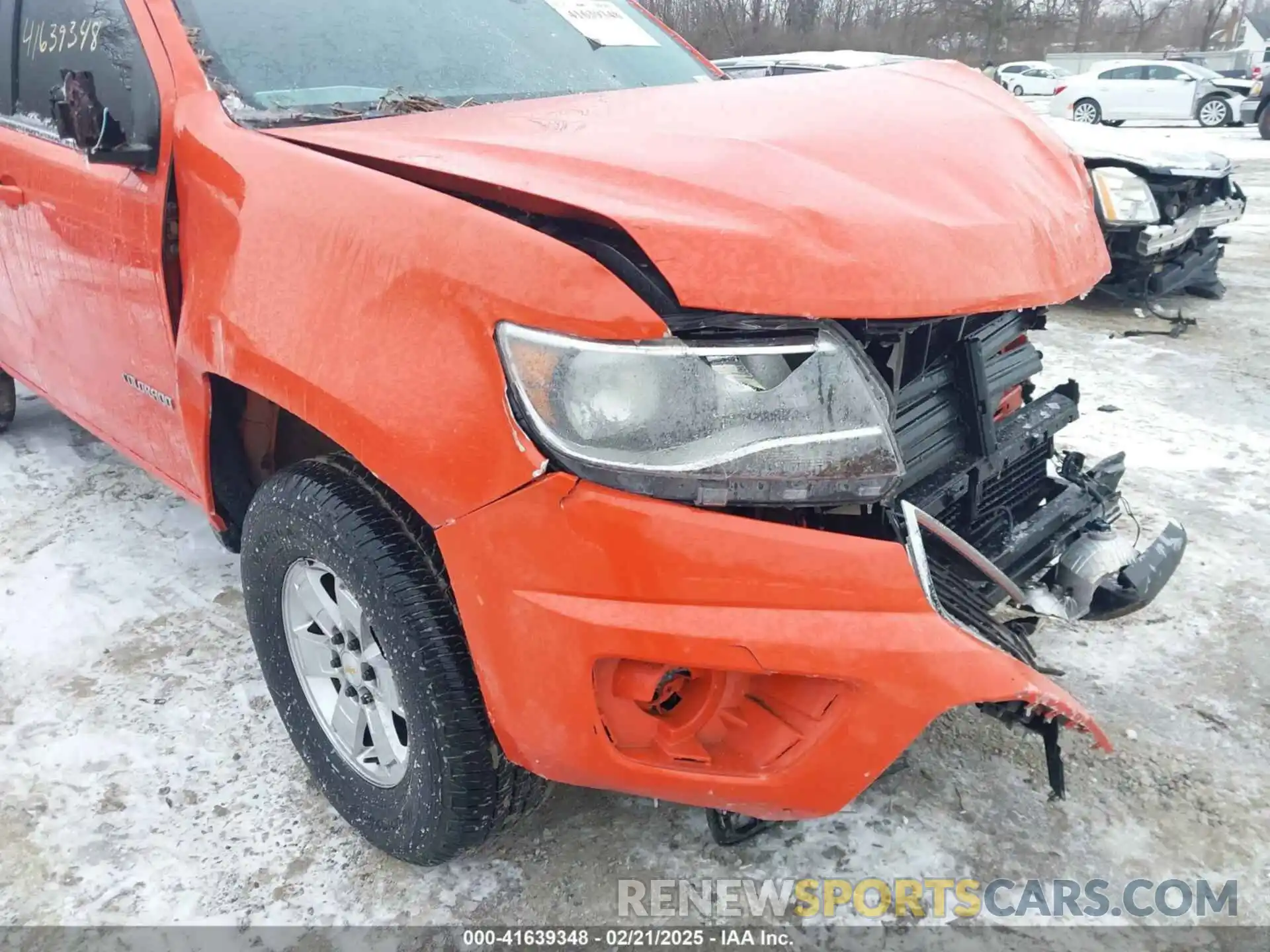 19 Photograph of a damaged car 1GCHSBEA8K1180755 CHEVROLET COLORADO 2019