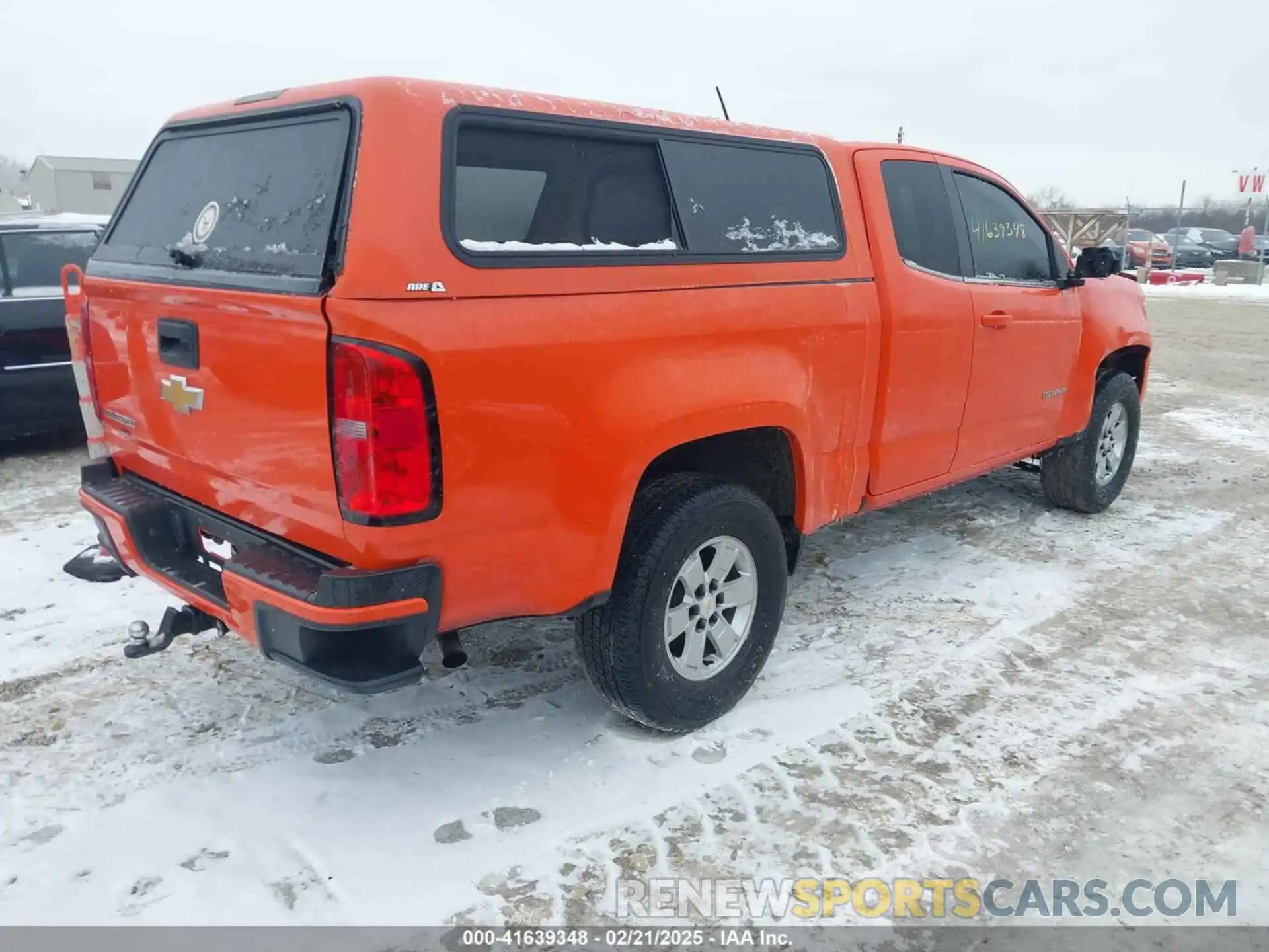 4 Photograph of a damaged car 1GCHSBEA8K1180755 CHEVROLET COLORADO 2019