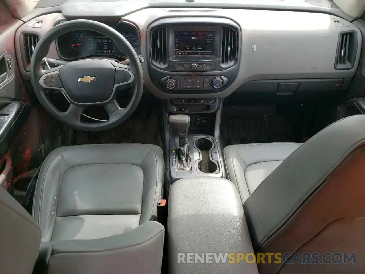 8 Photograph of a damaged car 1GCHSBEA8K1194333 CHEVROLET COLORADO 2019