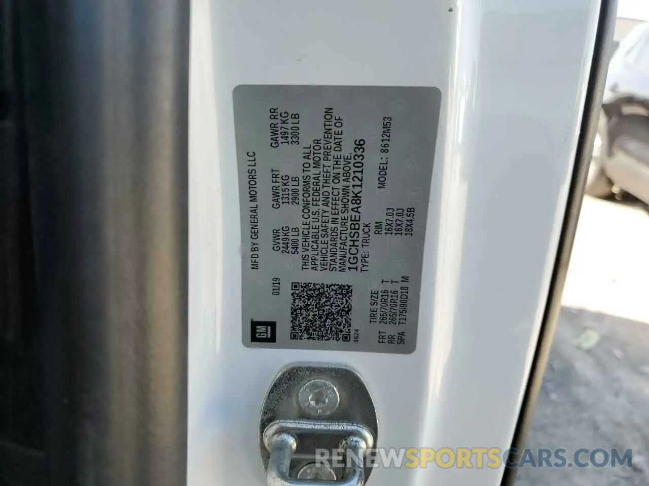 12 Photograph of a damaged car 1GCHSBEA8K1210336 CHEVROLET COLORADO 2019