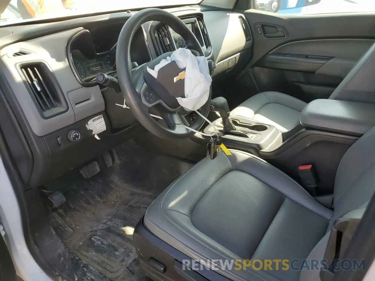 7 Photograph of a damaged car 1GCHSBEA8K1210336 CHEVROLET COLORADO 2019