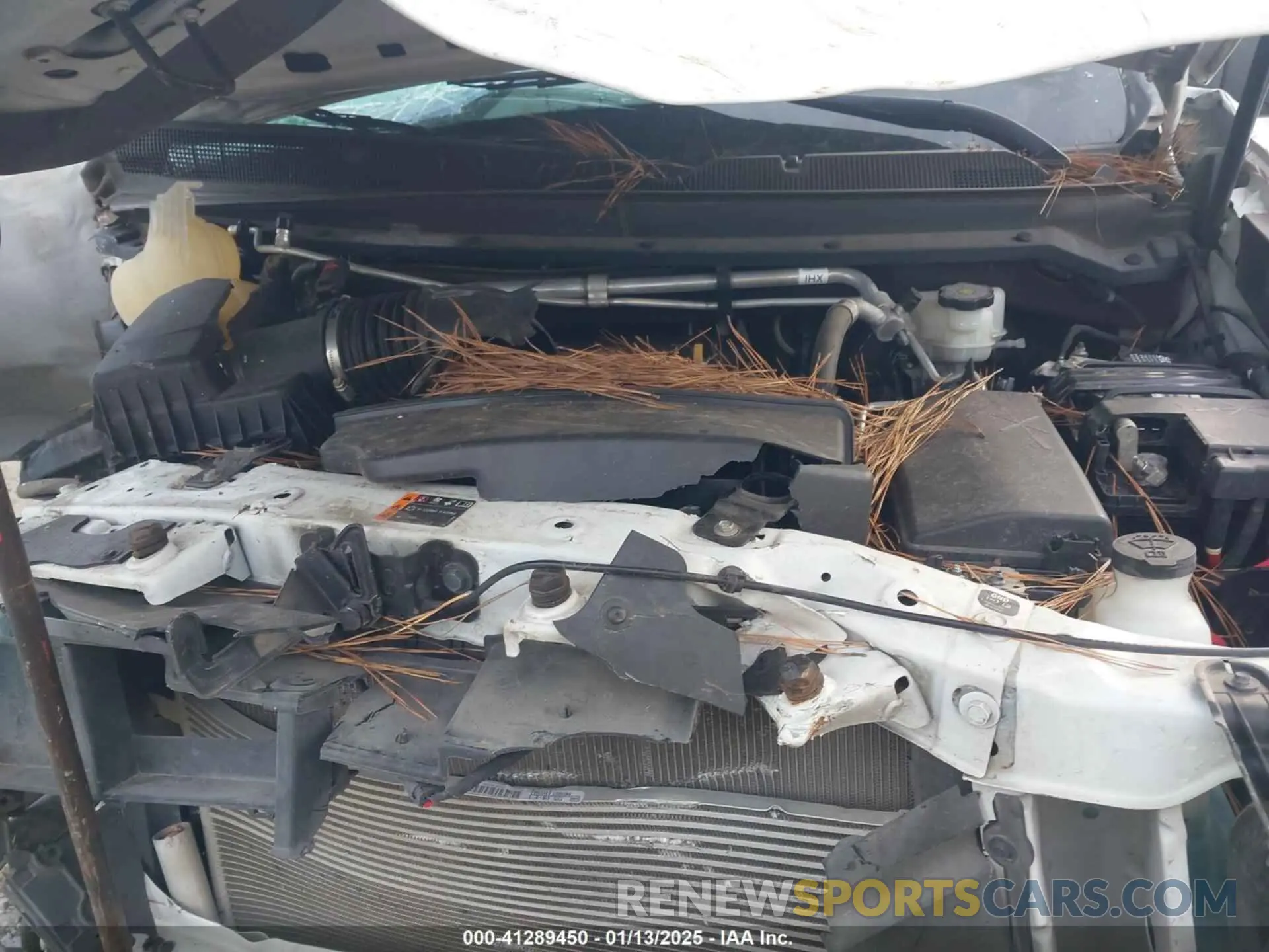 10 Photograph of a damaged car 1GCHSBEA8K1221532 CHEVROLET COLORADO 2019