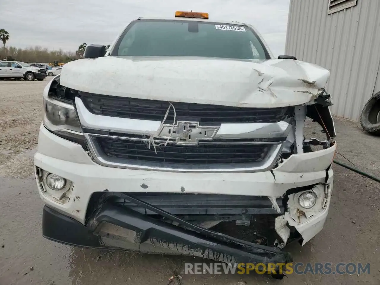5 Photograph of a damaged car 1GCHSBEA8K1334641 CHEVROLET COLORADO 2019