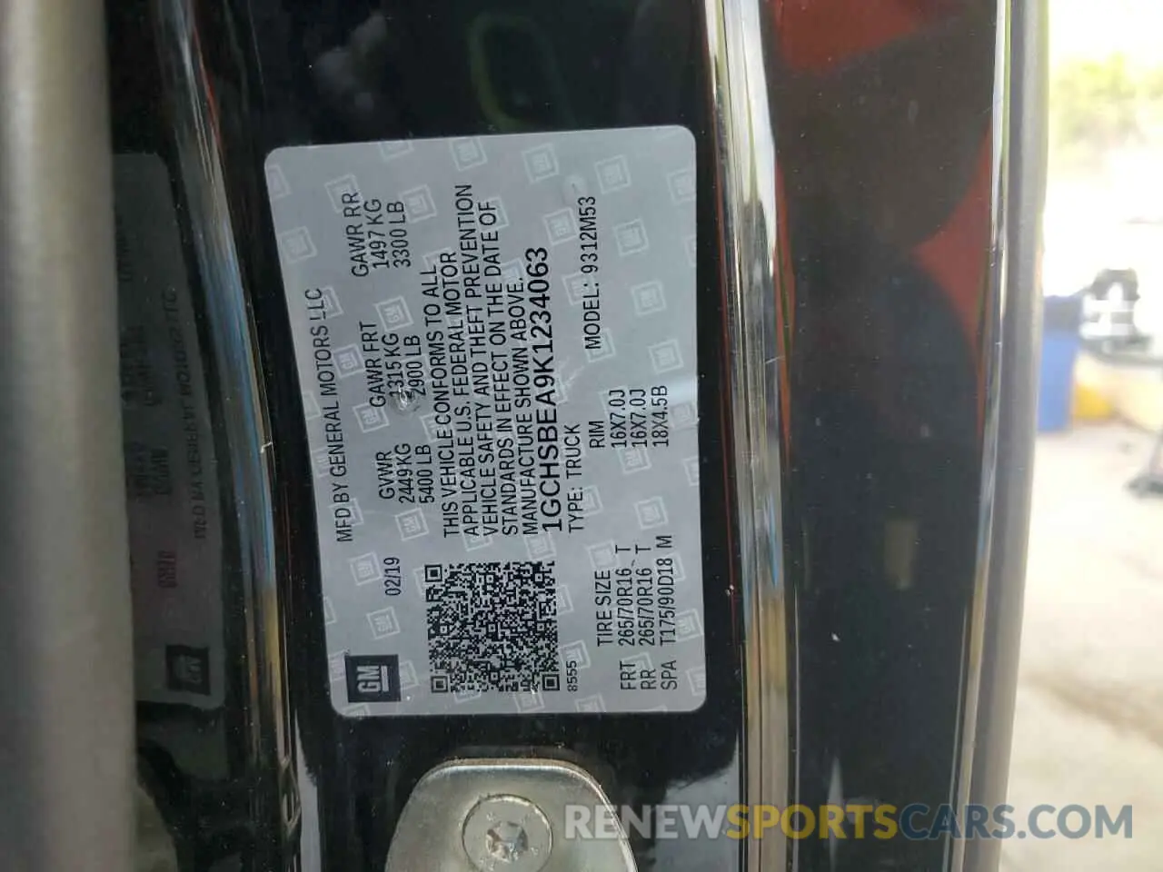 12 Photograph of a damaged car 1GCHSBEA9K1234063 CHEVROLET COLORADO 2019