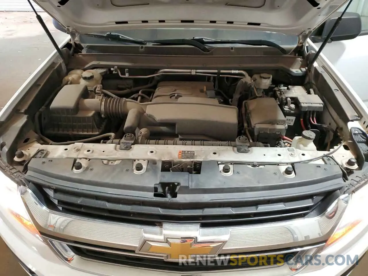 11 Photograph of a damaged car 1GCHSBEA9K1265975 CHEVROLET COLORADO 2019