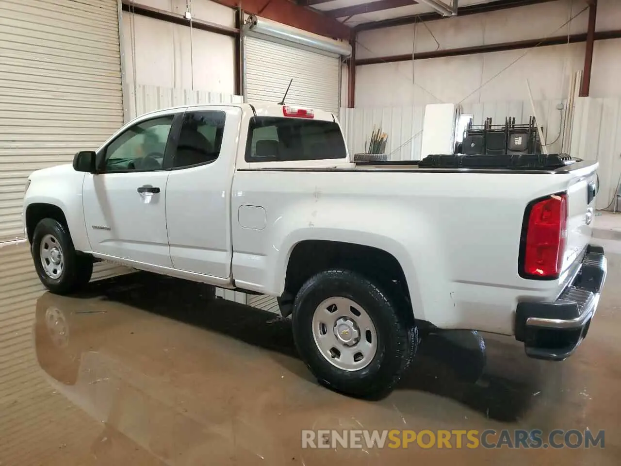 2 Photograph of a damaged car 1GCHSBEA9K1265975 CHEVROLET COLORADO 2019
