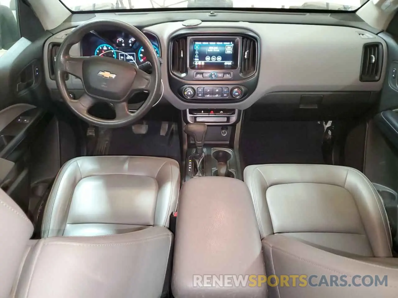8 Photograph of a damaged car 1GCHSBEA9K1265975 CHEVROLET COLORADO 2019