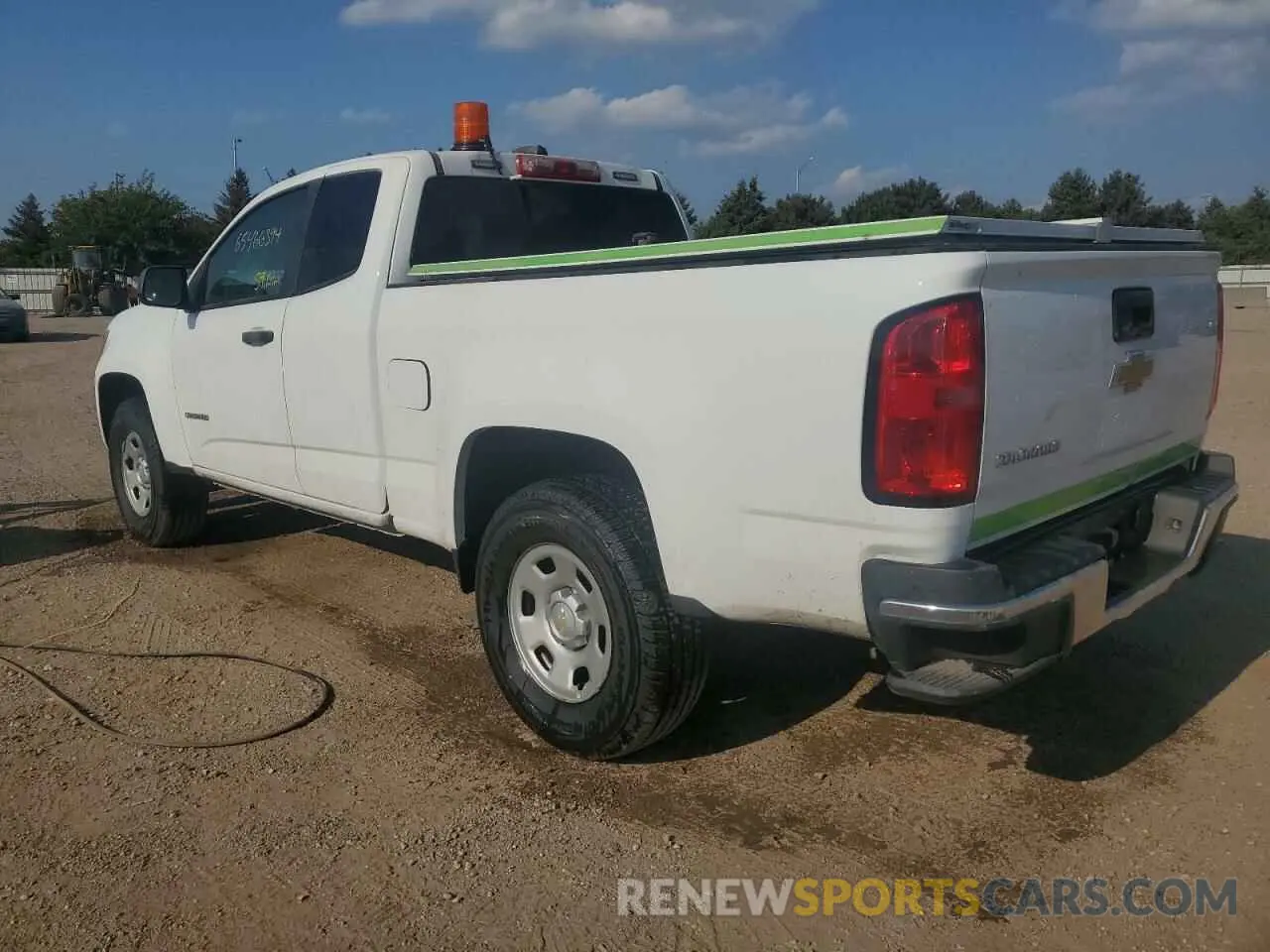 2 Photograph of a damaged car 1GCHSBEA9K1280878 CHEVROLET COLORADO 2019
