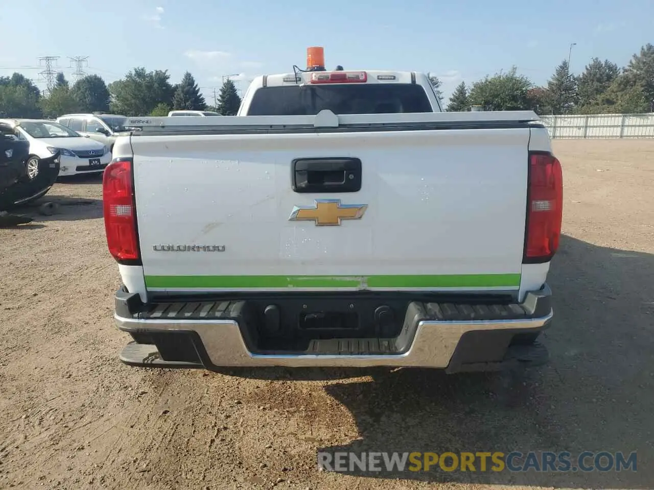 6 Photograph of a damaged car 1GCHSBEA9K1280878 CHEVROLET COLORADO 2019