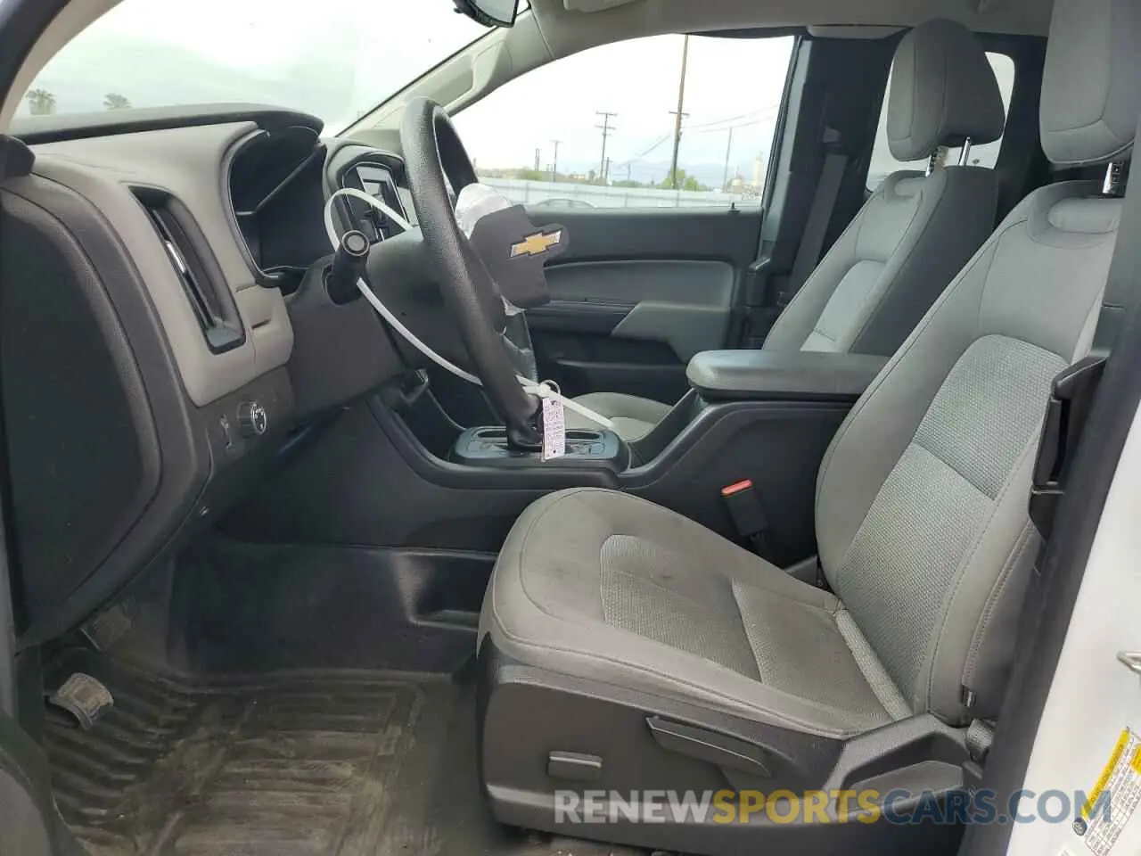 7 Photograph of a damaged car 1GCHSBEN2K1269370 CHEVROLET COLORADO 2019