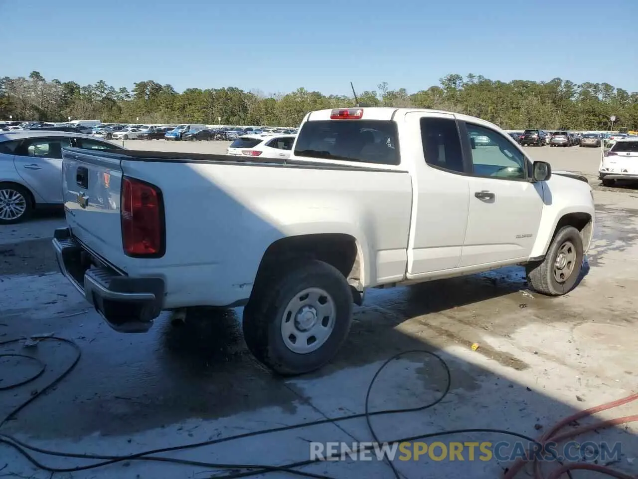 3 Photograph of a damaged car 1GCHSBEN4K1212121 CHEVROLET COLORADO 2019
