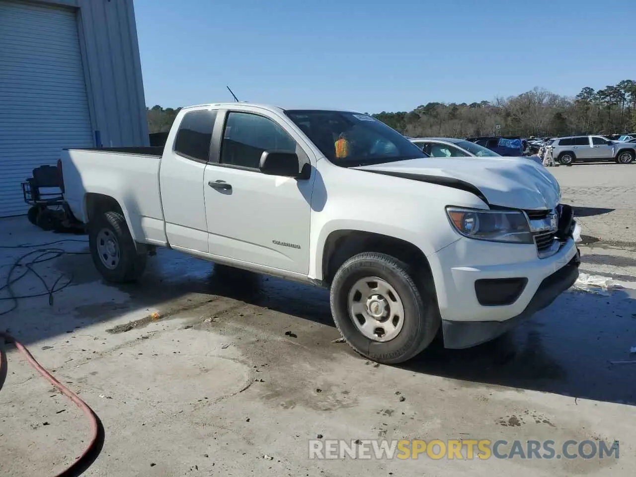 4 Photograph of a damaged car 1GCHSBEN4K1212121 CHEVROLET COLORADO 2019