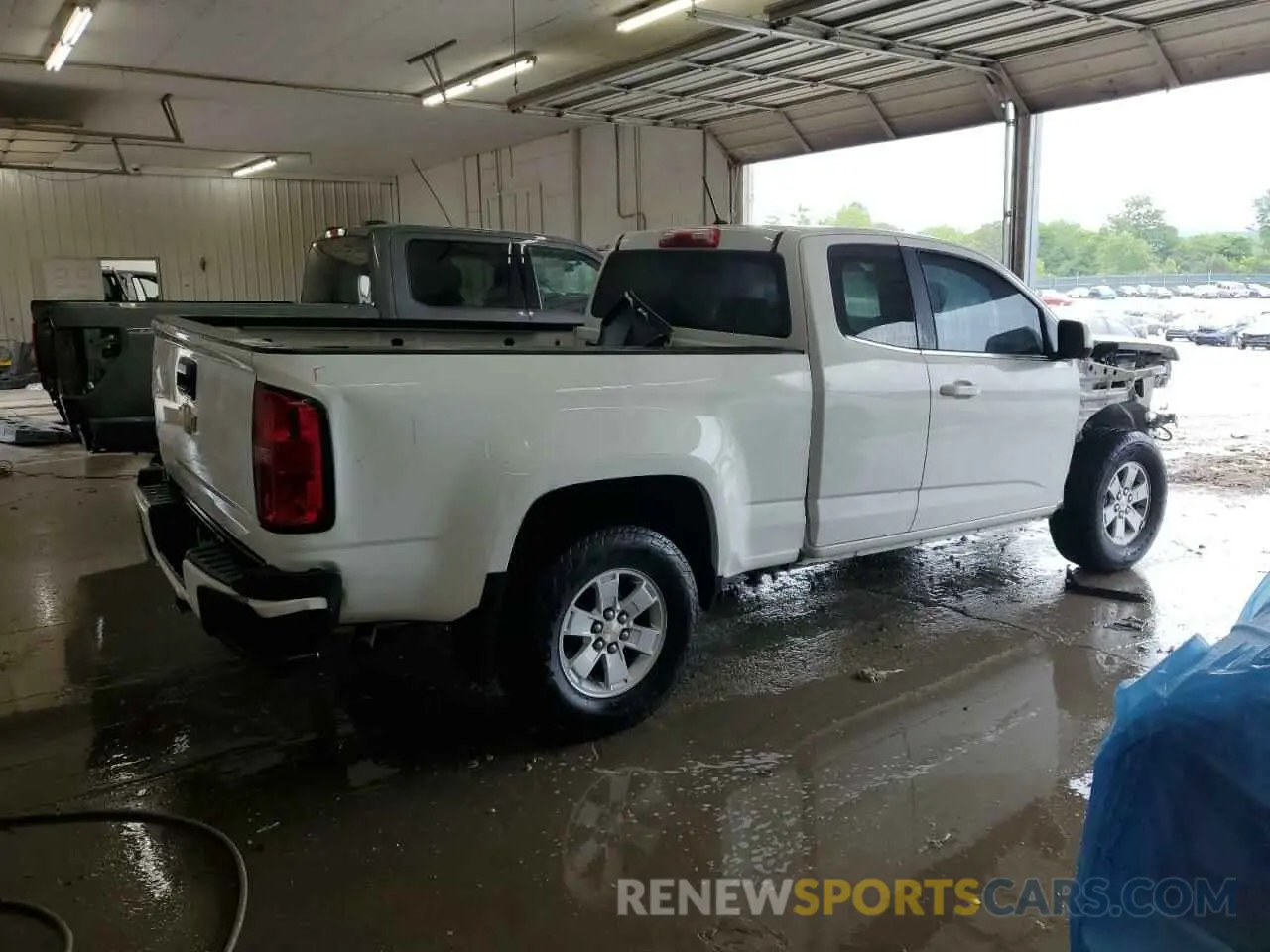 3 Photograph of a damaged car 1GCHSBEN5K1136649 CHEVROLET COLORADO 2019