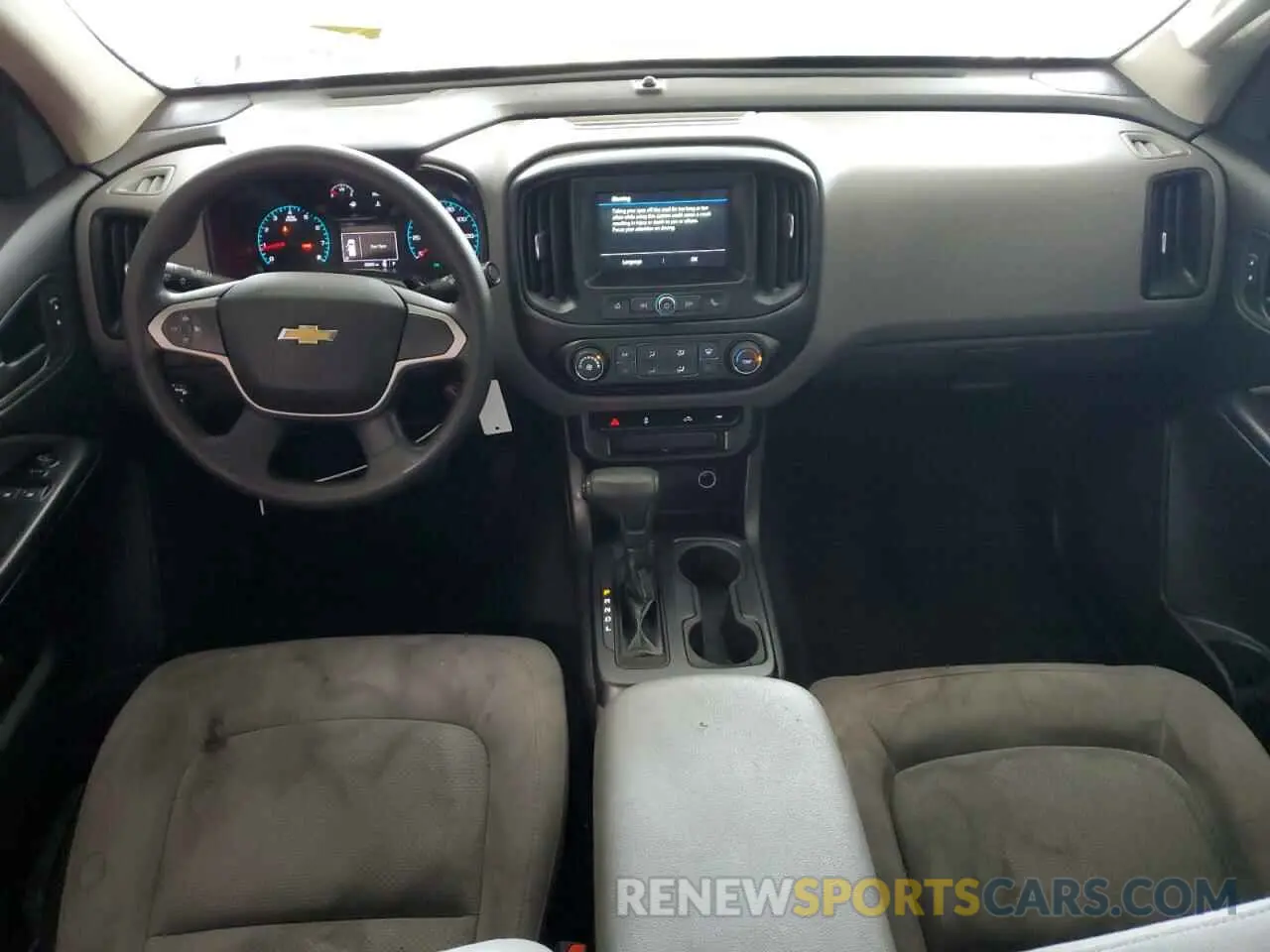 8 Photograph of a damaged car 1GCHSBEN5K1136649 CHEVROLET COLORADO 2019