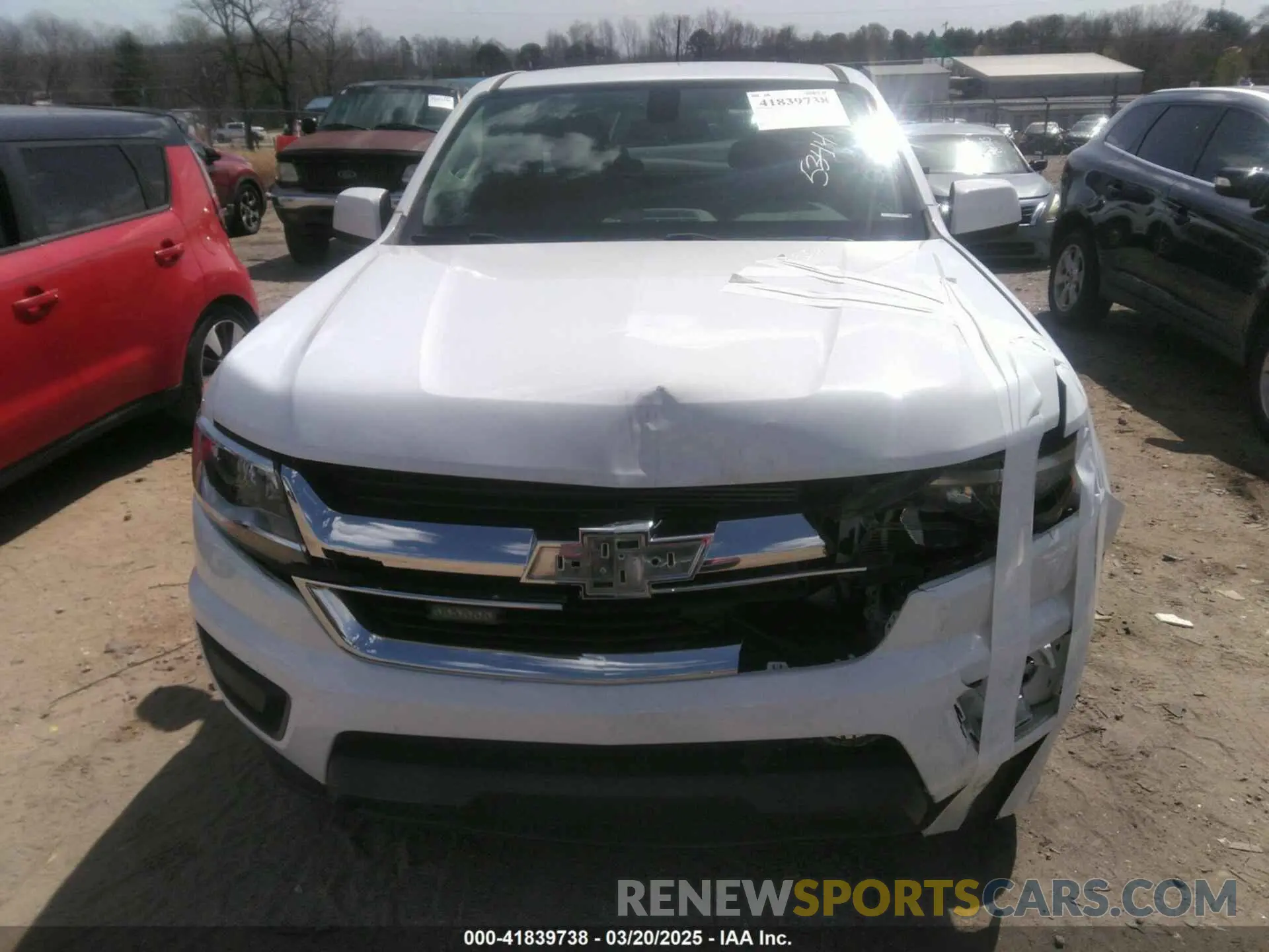 12 Photograph of a damaged car 1GCHSBEN7K1118301 CHEVROLET COLORADO 2019