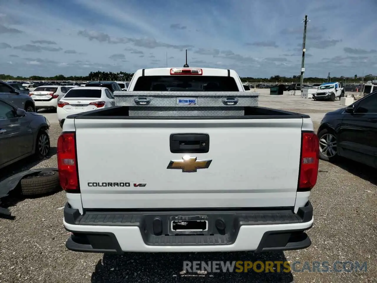 6 Photograph of a damaged car 1GCHSBEN9K1298994 CHEVROLET COLORADO 2019