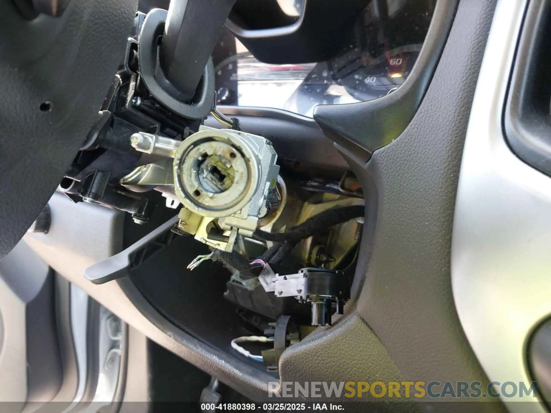 8 Photograph of a damaged car 1GCHSCEN1K1247978 CHEVROLET COLORADO 2019
