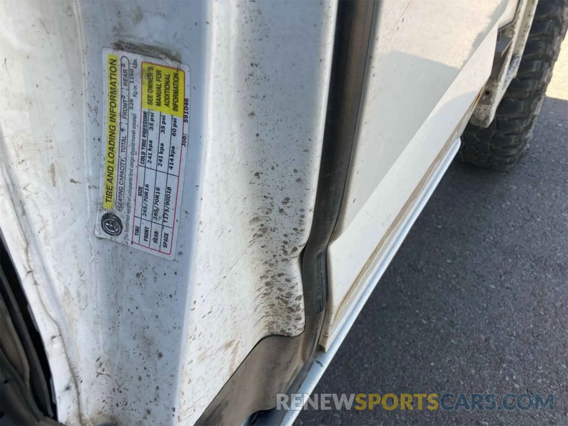 18 Photograph of a damaged car 1GCHTBEA3K1175332 CHEVROLET COLORADO 2019