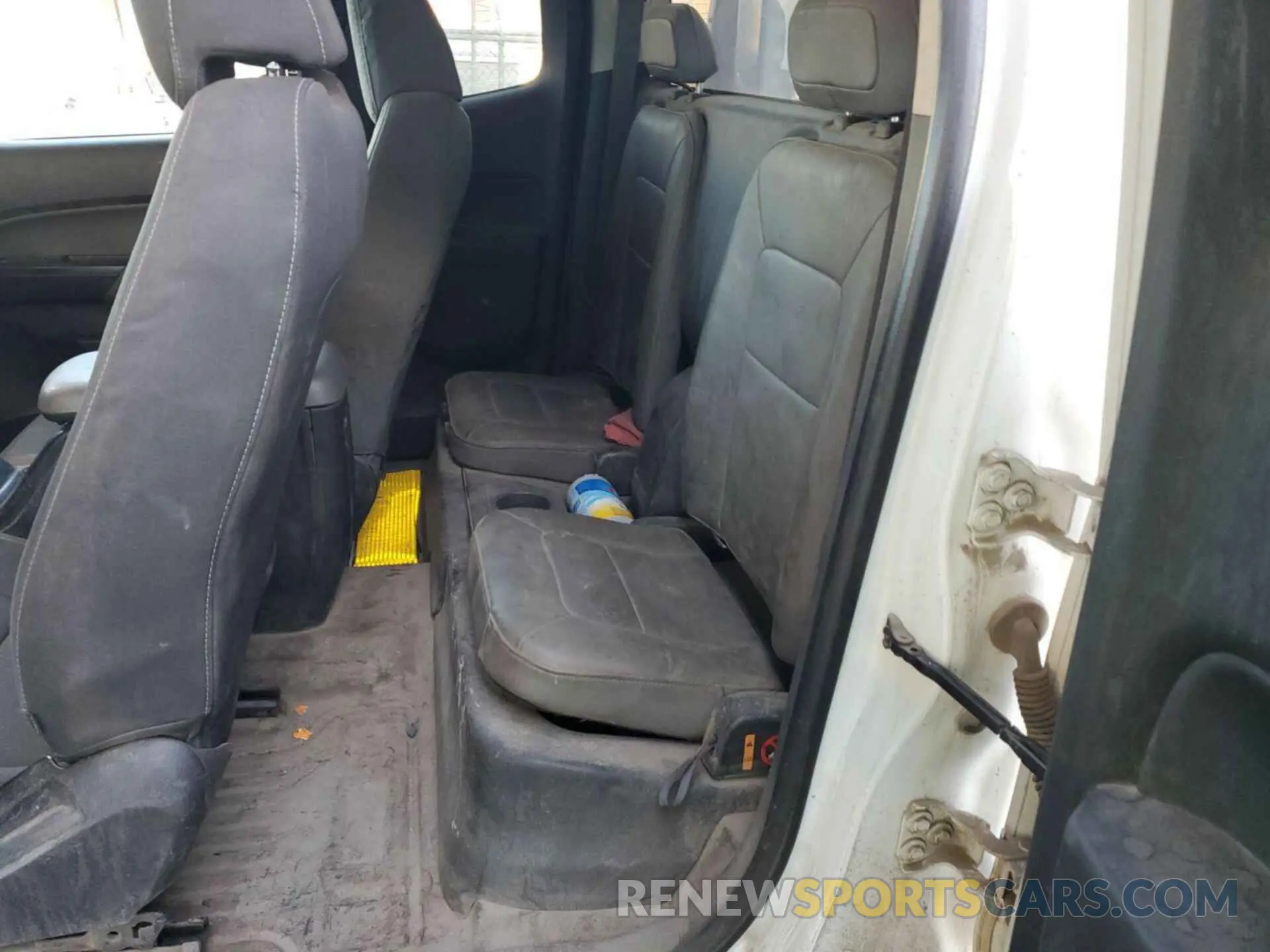 22 Photograph of a damaged car 1GCHTBEA3K1175332 CHEVROLET COLORADO 2019