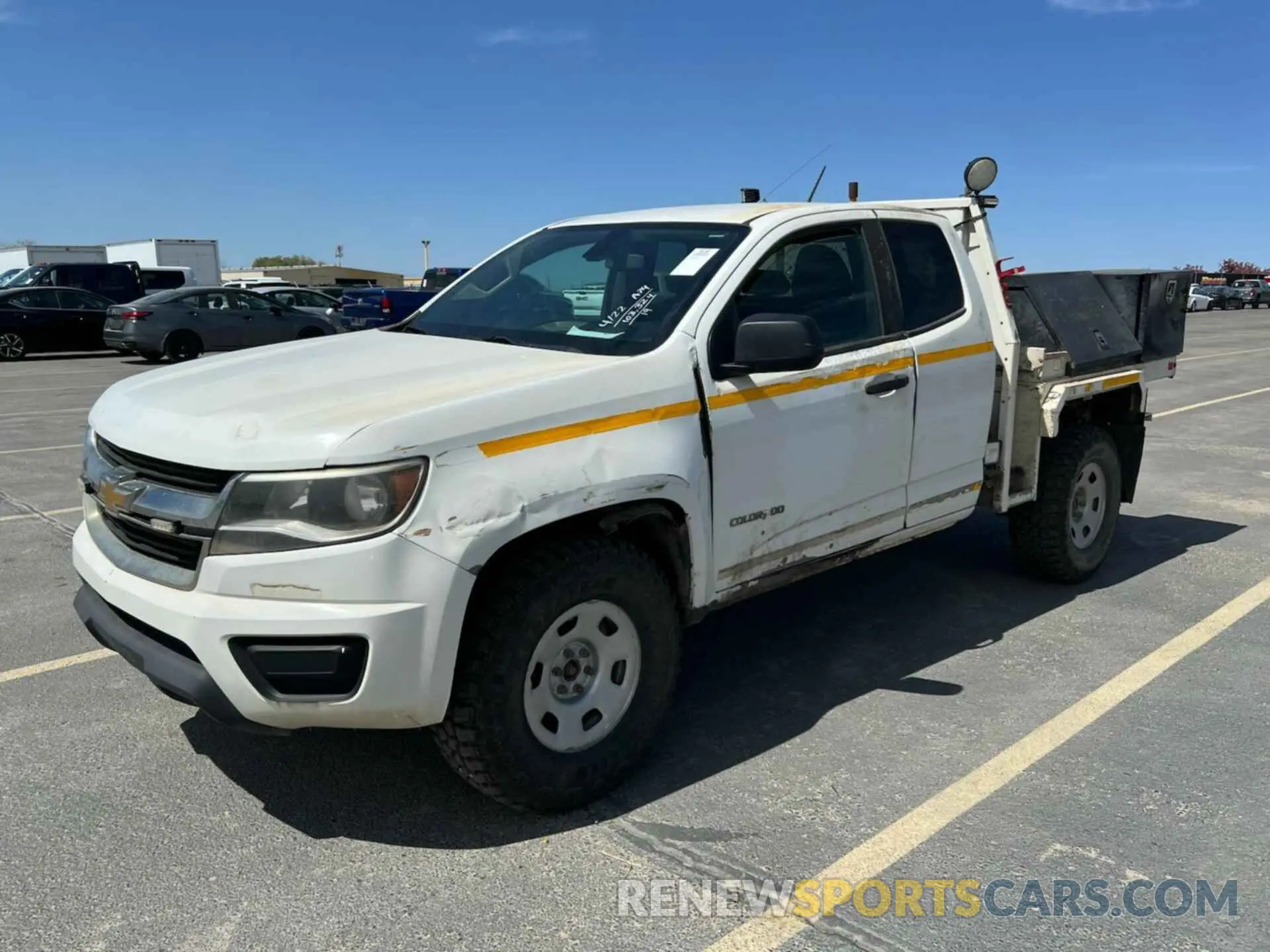 8 Photograph of a damaged car 1GCHTBEA3K1175332 CHEVROLET COLORADO 2019