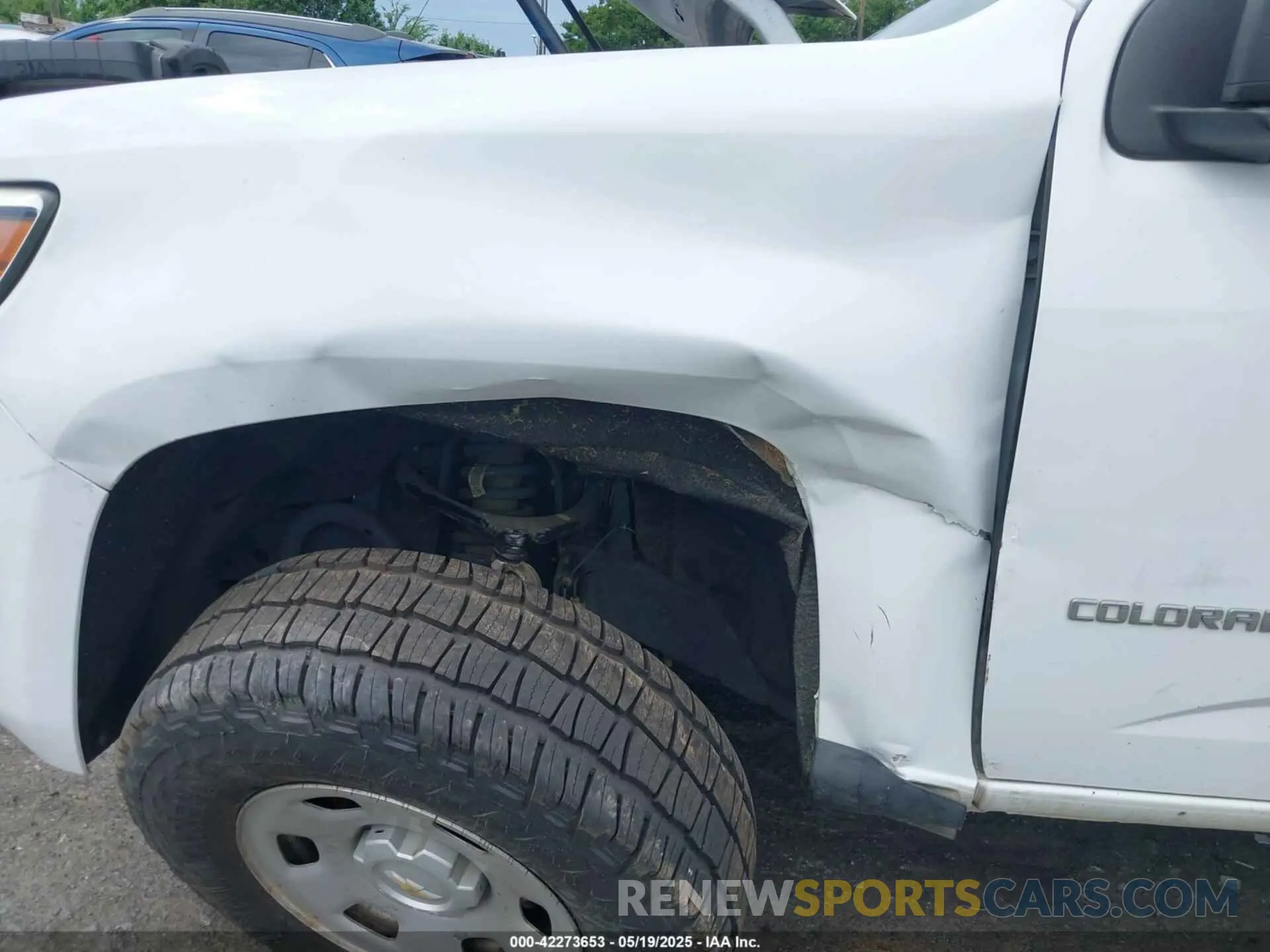 6 Photograph of a damaged car 1GCHTBEA5K1221307 CHEVROLET COLORADO 2019
