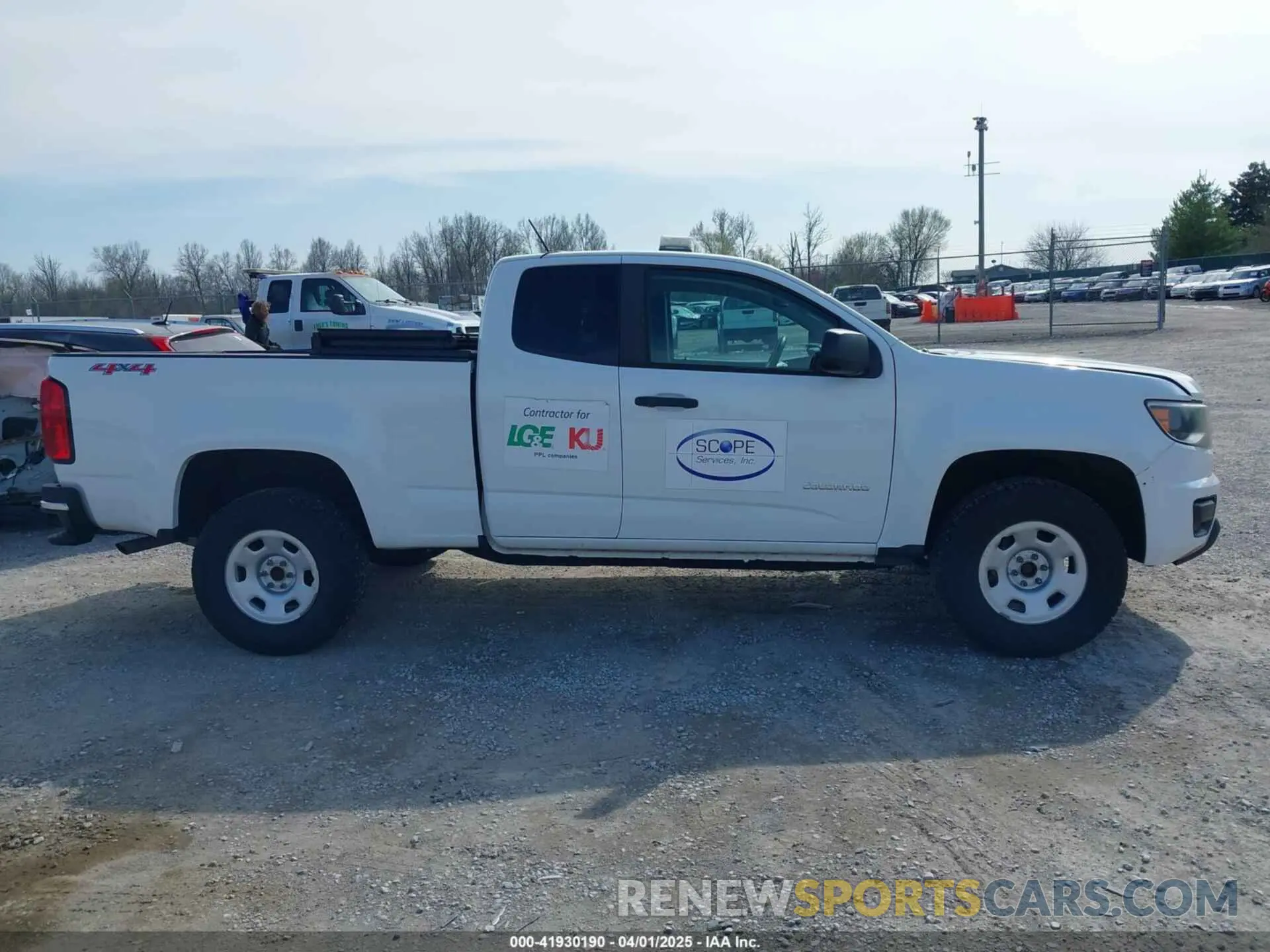 13 Photograph of a damaged car 1GCHTBEA7K1220742 CHEVROLET COLORADO 2019