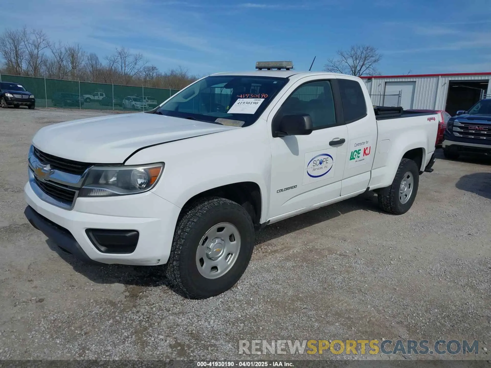 2 Photograph of a damaged car 1GCHTBEA7K1220742 CHEVROLET COLORADO 2019