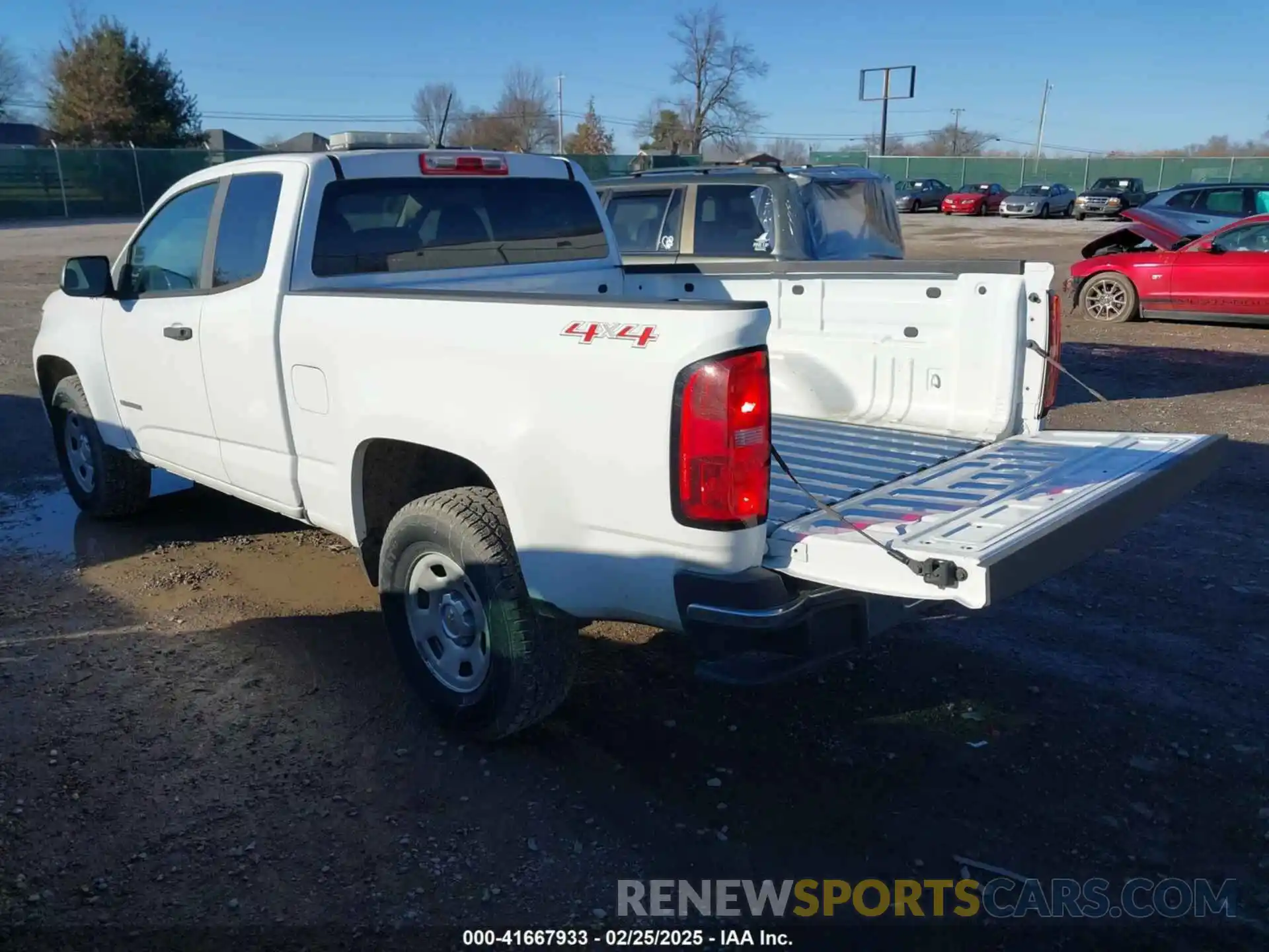 3 Photograph of a damaged car 1GCHTBEN0K1152707 CHEVROLET COLORADO 2019