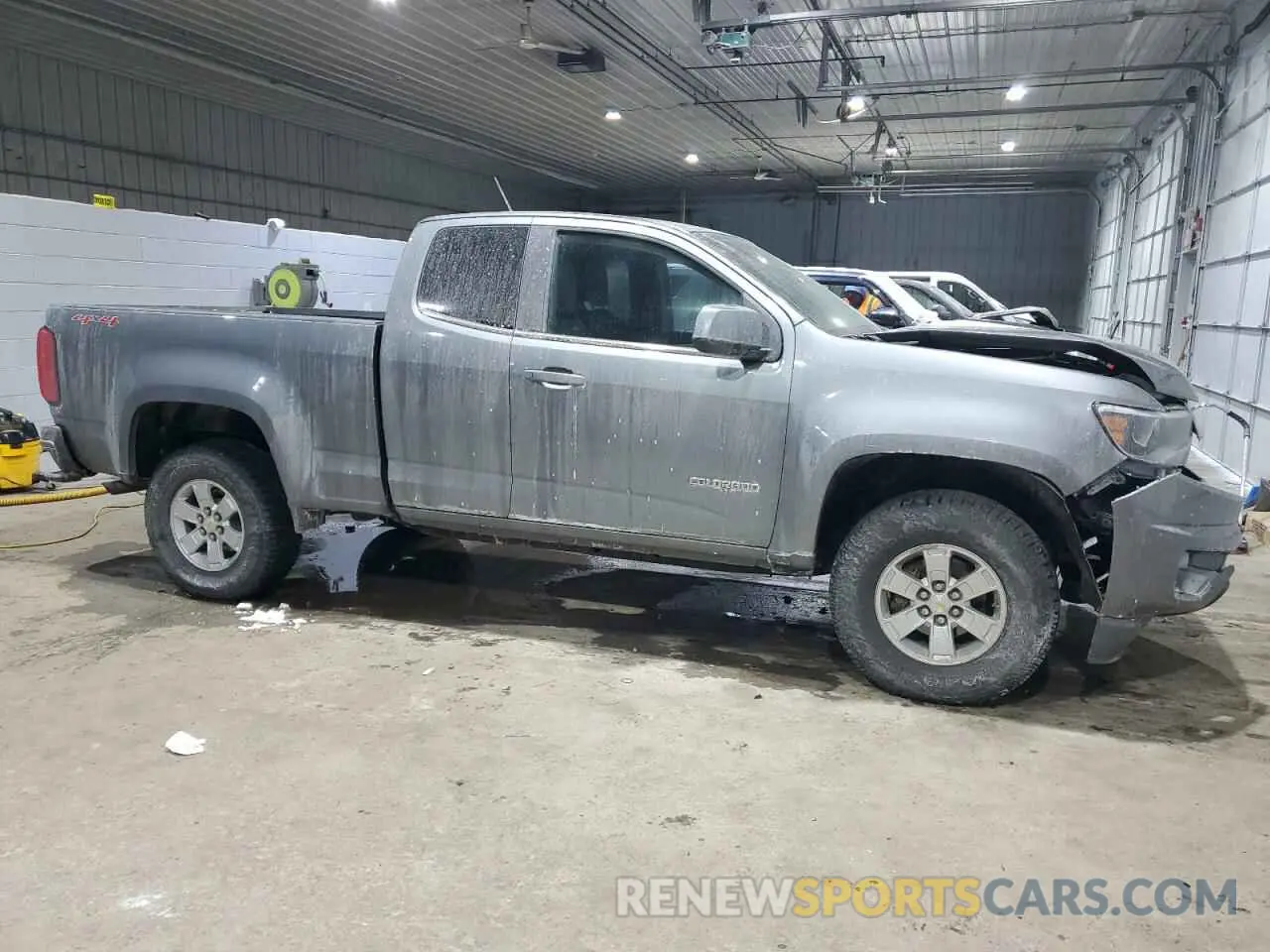 4 Photograph of a damaged car 1GCHTBEN3K1116123 CHEVROLET COLORADO 2019