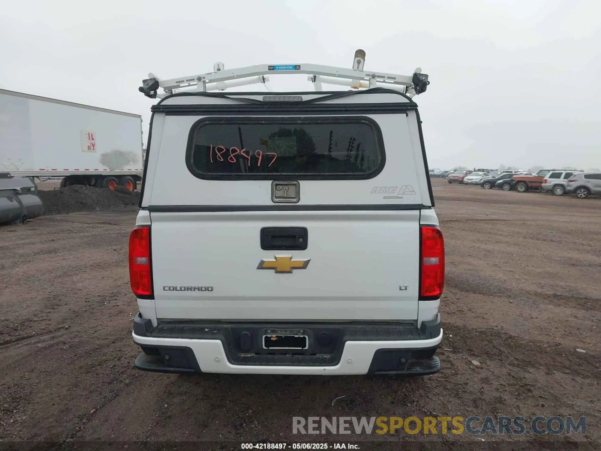 16 Photograph of a damaged car 1GCHTCEA8K1124639 CHEVROLET COLORADO 2019