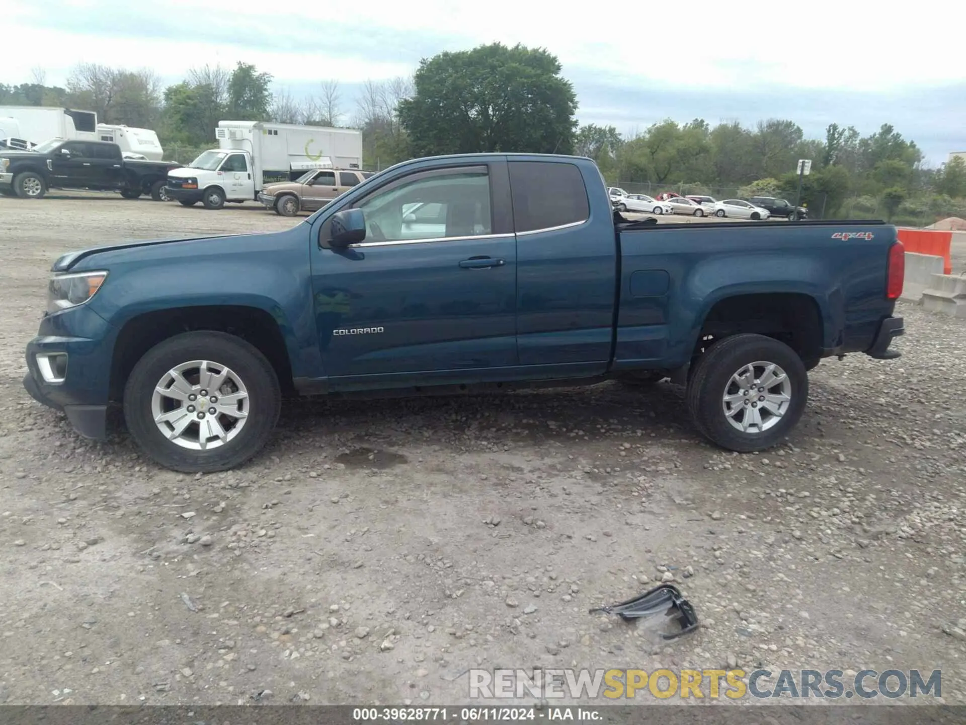 15 Photograph of a damaged car 1GCHTCEN1K1345700 CHEVROLET COLORADO 2019