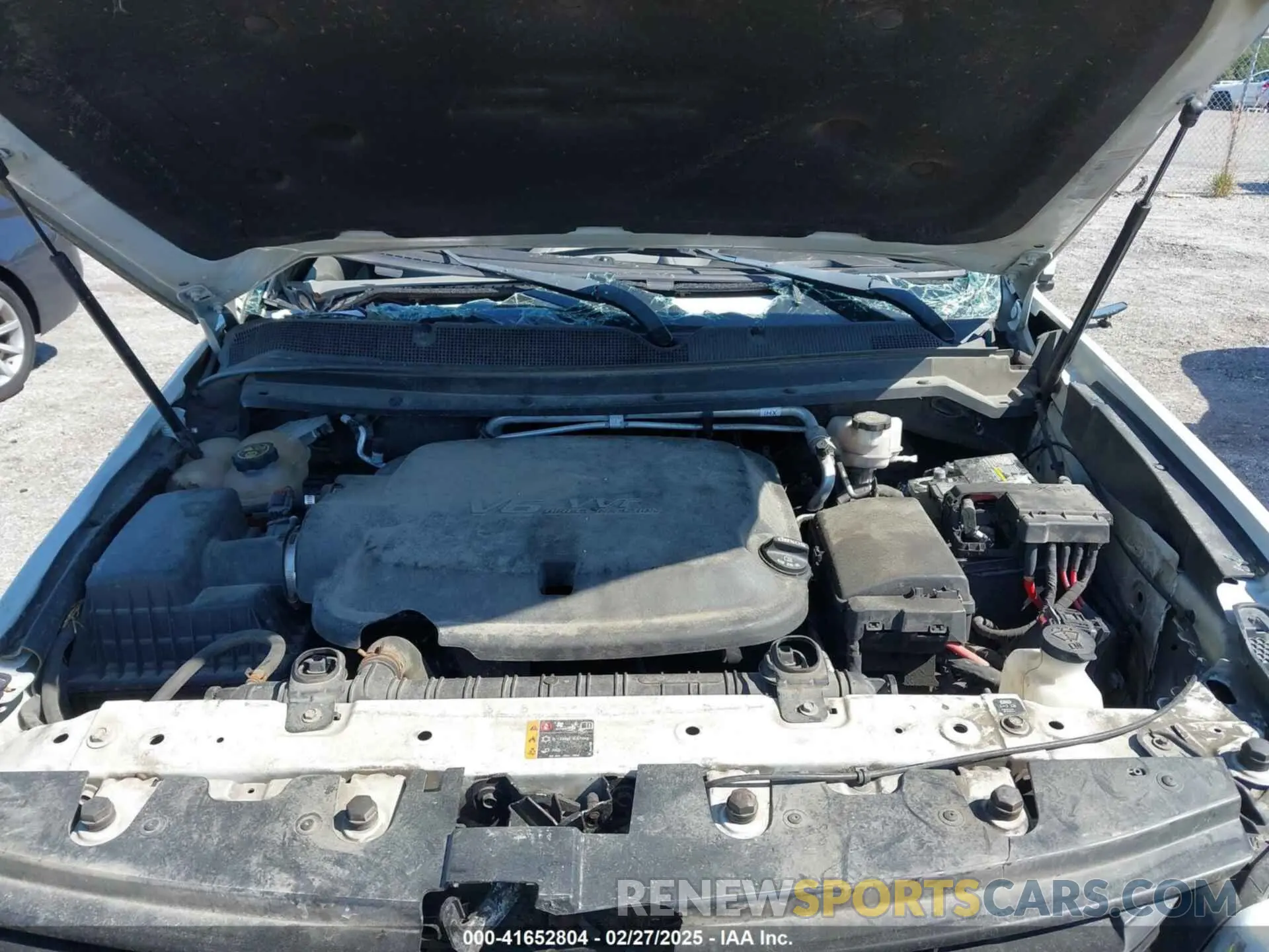 10 Photograph of a damaged car 1GCHTCEN4K1175283 CHEVROLET COLORADO 2019