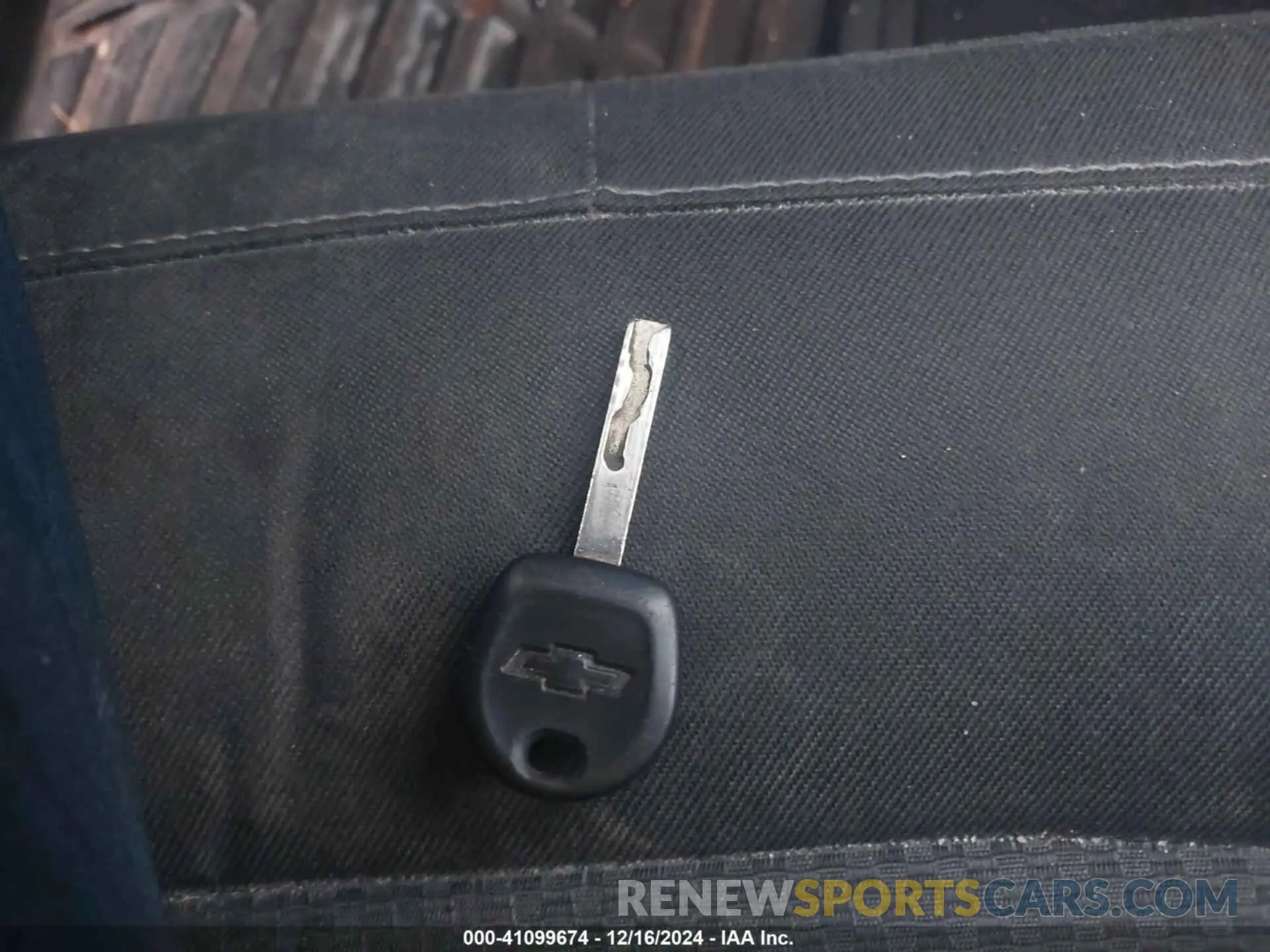 11 Photograph of a damaged car 1GCHTCEN6K1140471 CHEVROLET COLORADO 2019