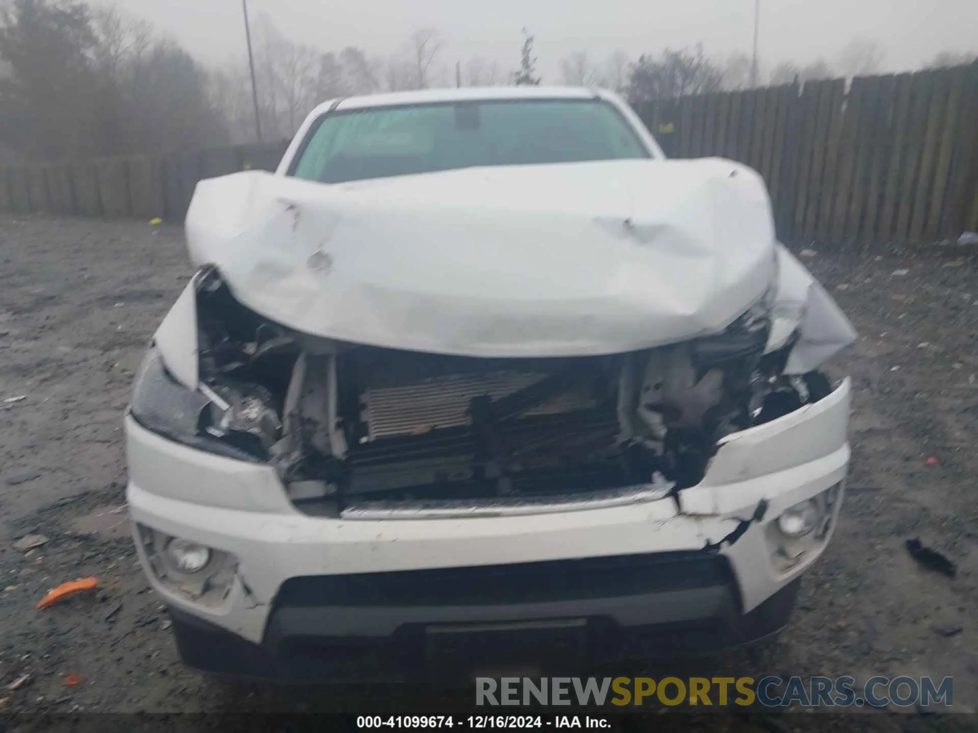 12 Photograph of a damaged car 1GCHTCEN6K1140471 CHEVROLET COLORADO 2019