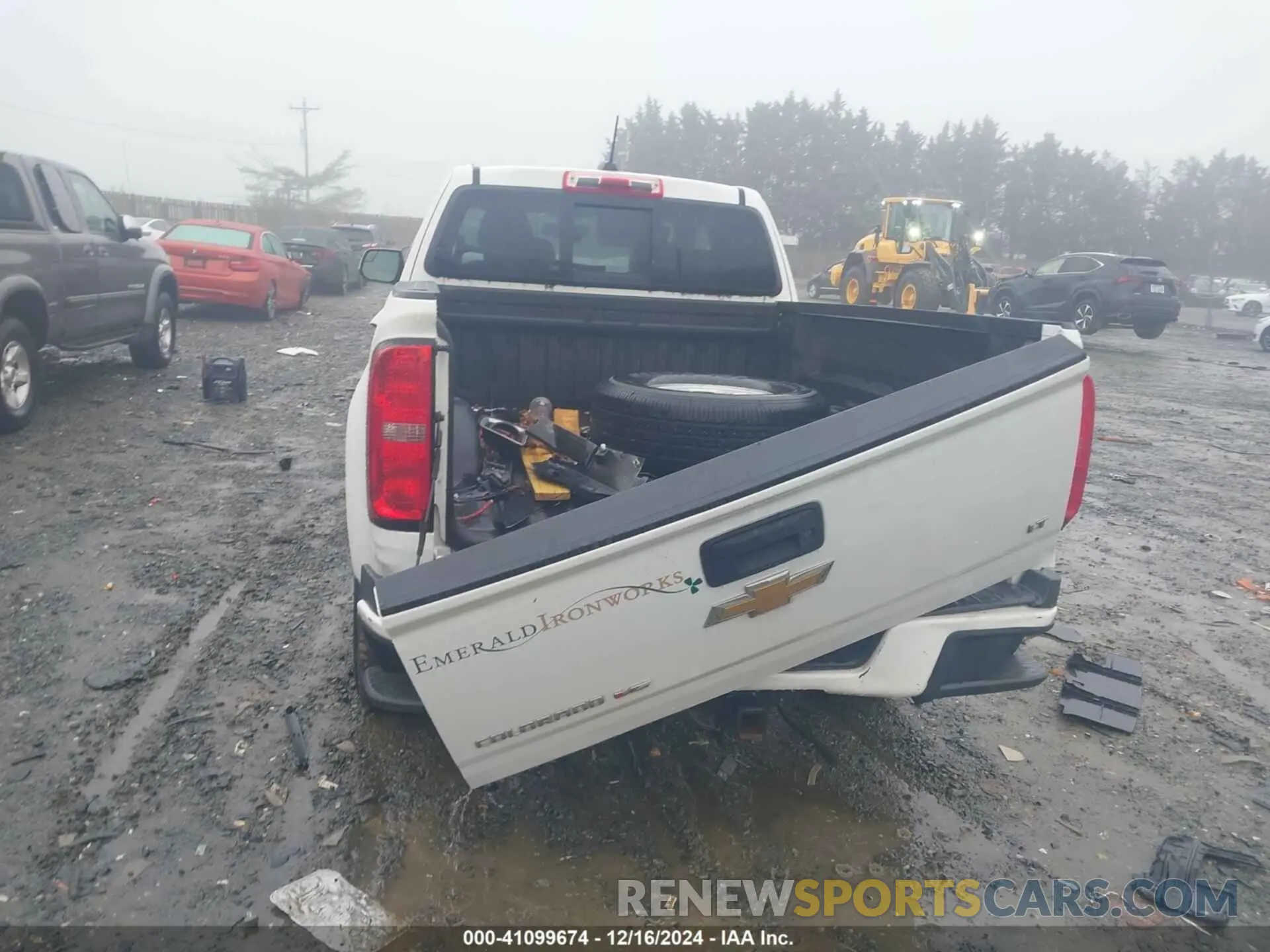 16 Photograph of a damaged car 1GCHTCEN6K1140471 CHEVROLET COLORADO 2019