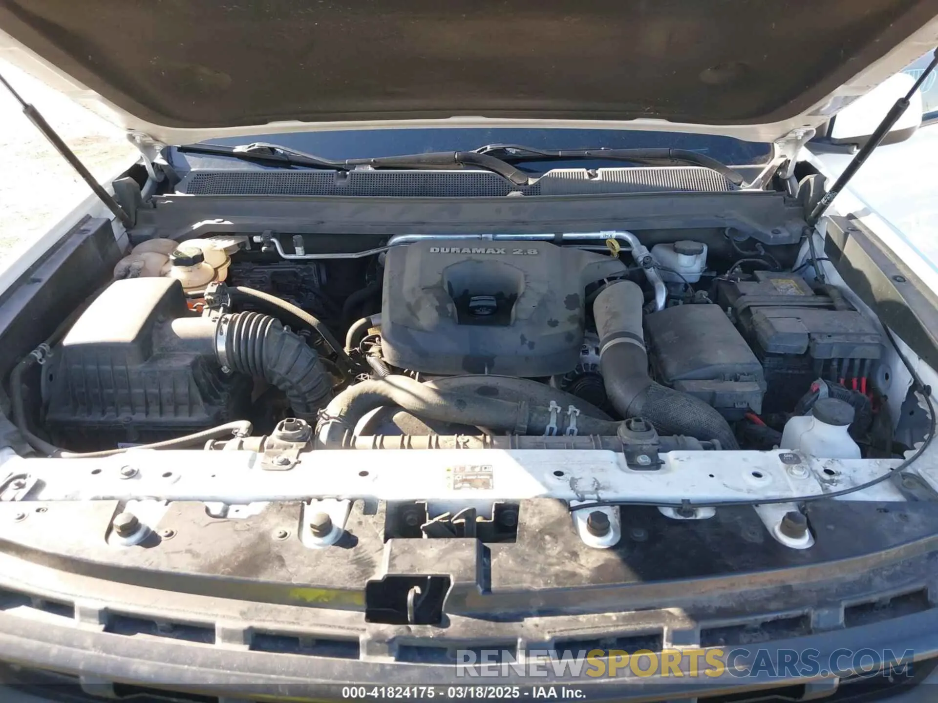 10 Photograph of a damaged car 1GCPTEE15K1191030 CHEVROLET COLORADO 2019