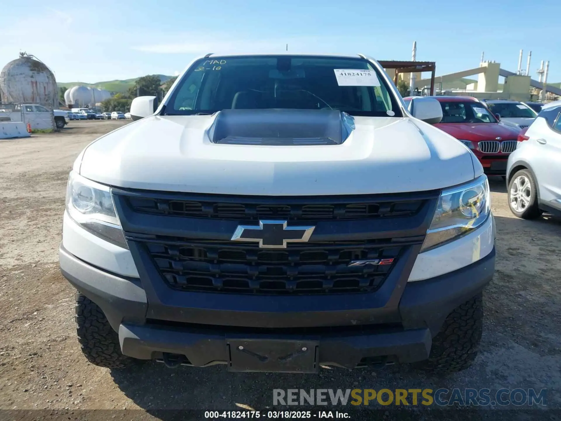 12 Photograph of a damaged car 1GCPTEE15K1191030 CHEVROLET COLORADO 2019