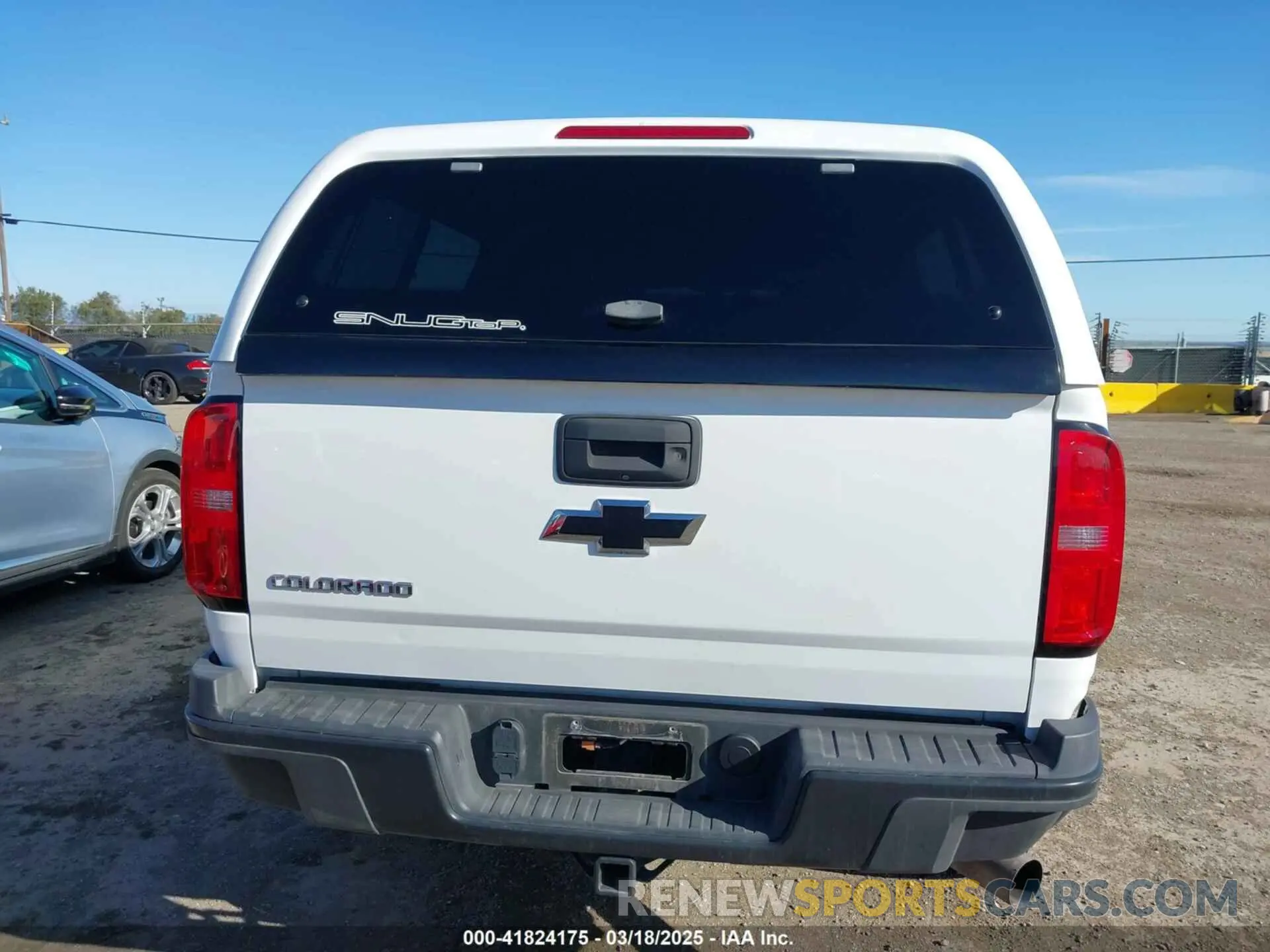 16 Photograph of a damaged car 1GCPTEE15K1191030 CHEVROLET COLORADO 2019