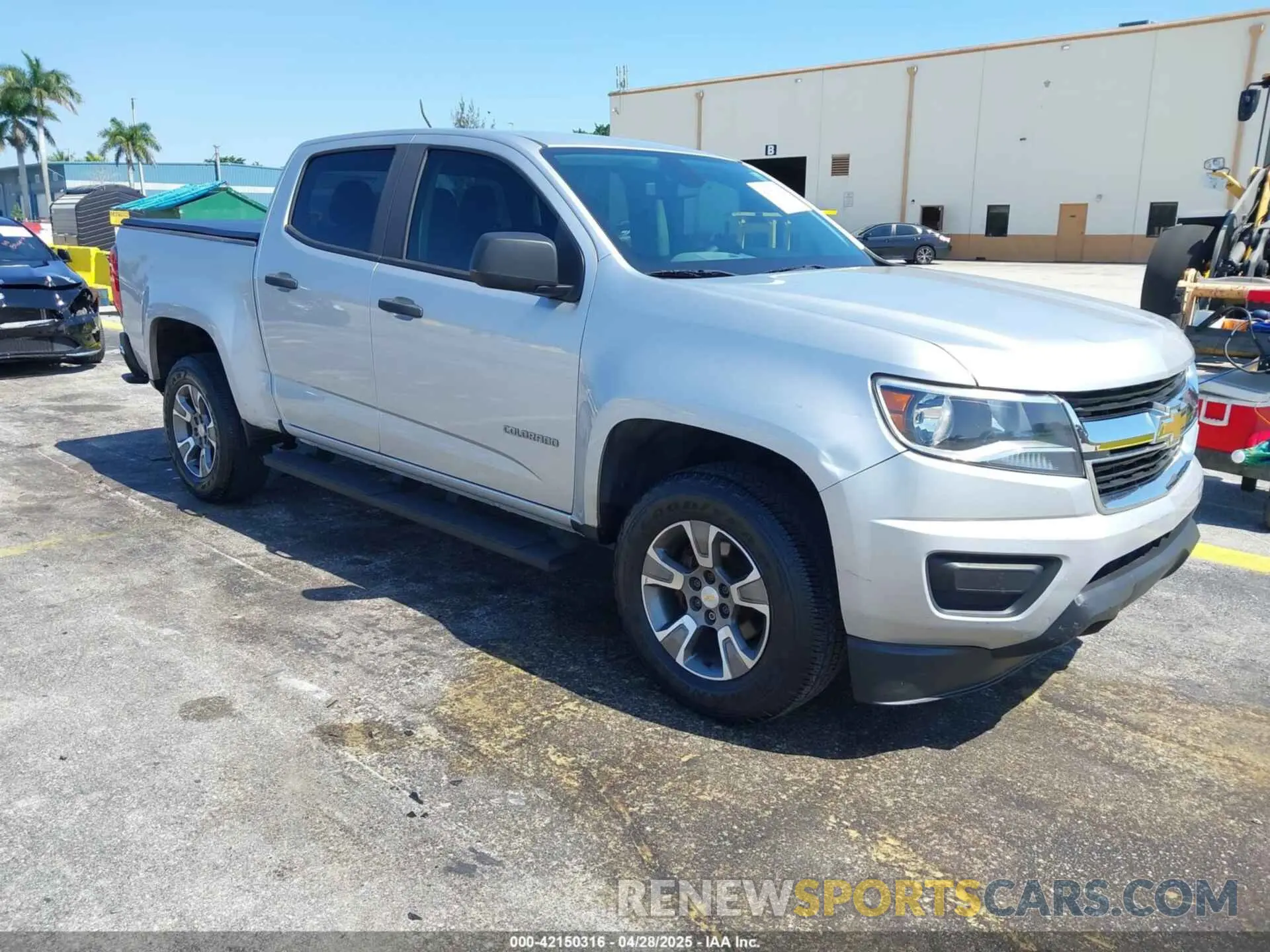 1 Photograph of a damaged car 1GCGSBEA1L1105425 CHEVROLET COLORADO 2020