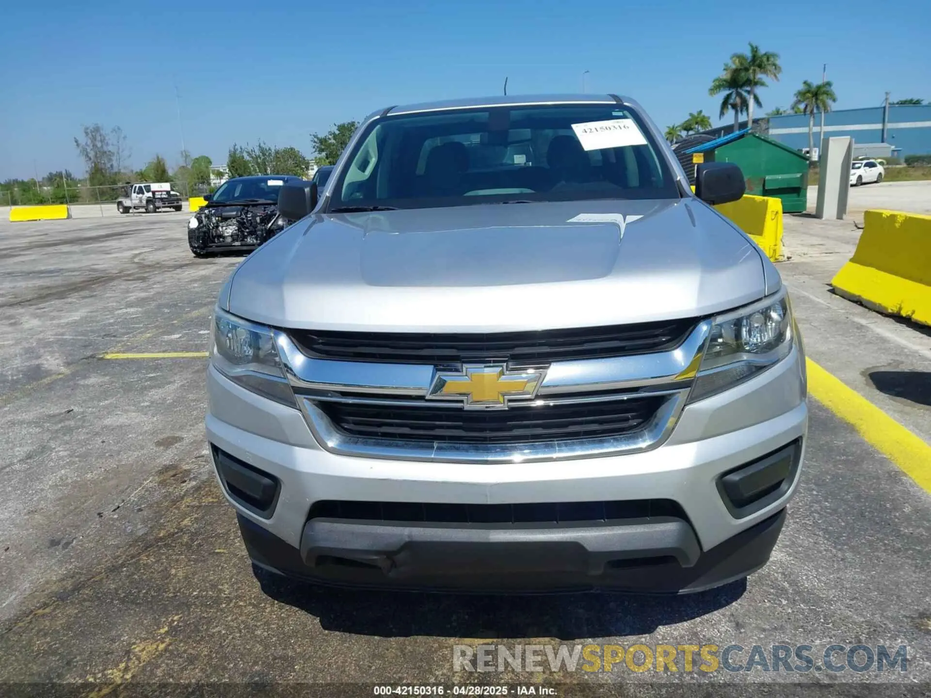 12 Photograph of a damaged car 1GCGSBEA1L1105425 CHEVROLET COLORADO 2020