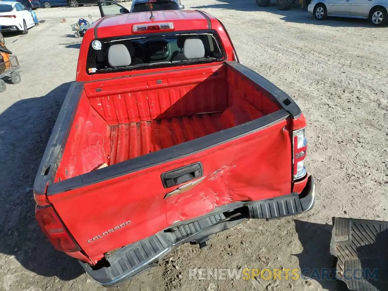 6 Photograph of a damaged car 1GCGSBEA4L1134708 CHEVROLET COLORADO 2020
