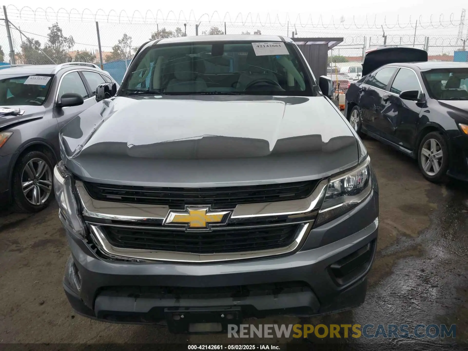 13 Photograph of a damaged car 1GCGSBEA6L1148335 CHEVROLET COLORADO 2020