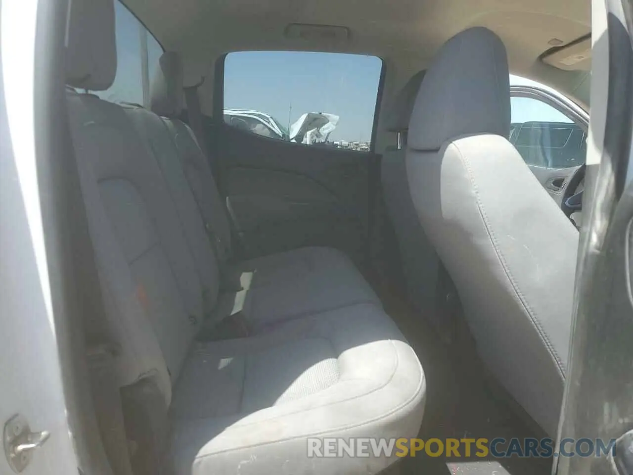 10 Photograph of a damaged car 1GCGSBEAXL1105651 CHEVROLET COLORADO 2020