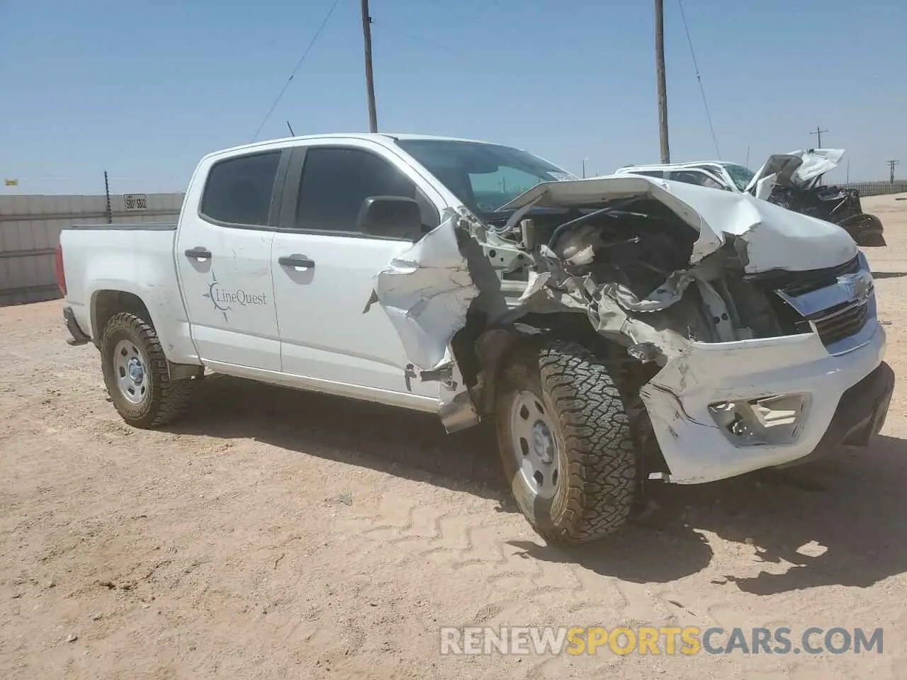 4 Photograph of a damaged car 1GCGSBEAXL1105651 CHEVROLET COLORADO 2020