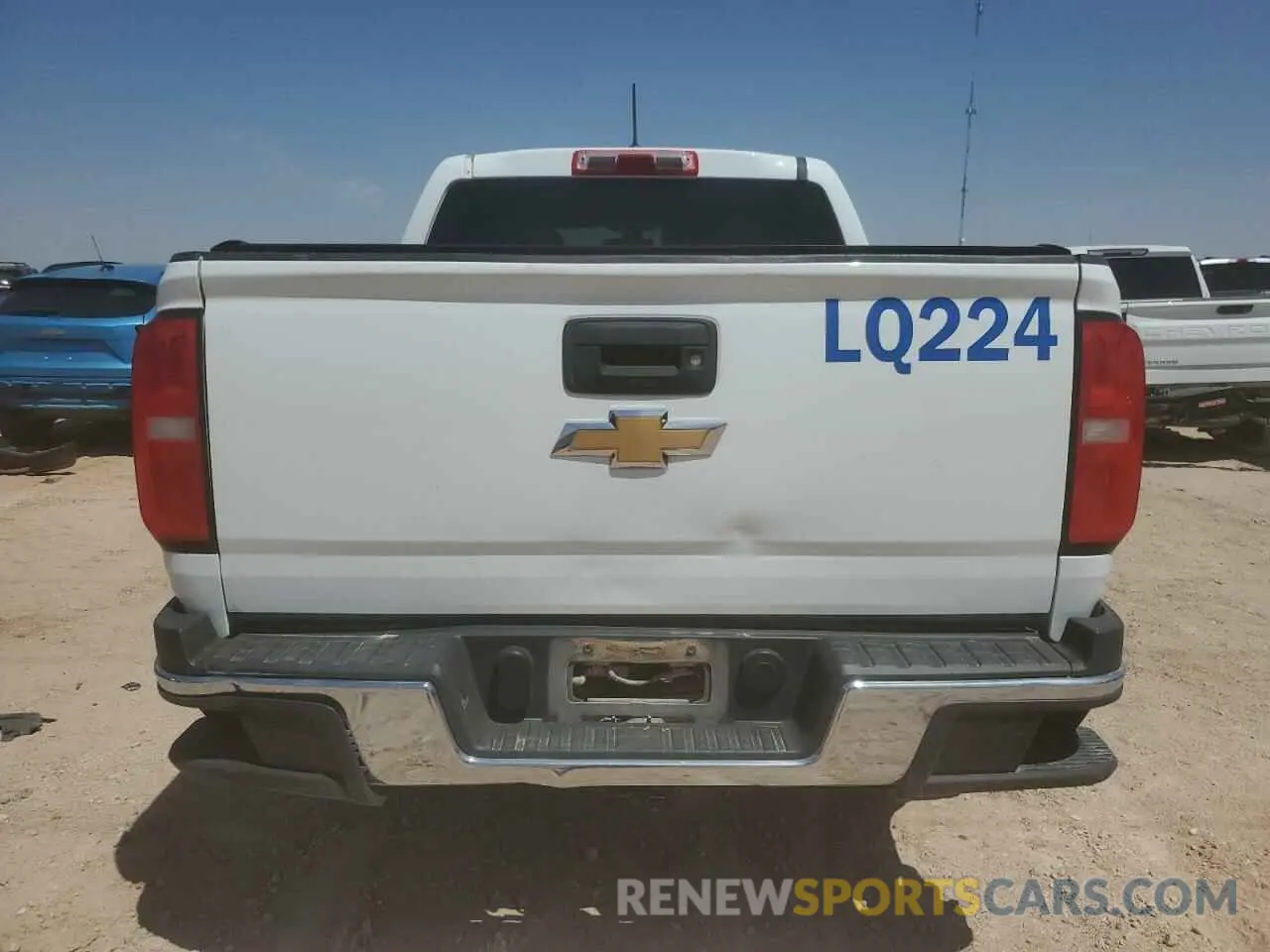 6 Photograph of a damaged car 1GCGSBEAXL1105651 CHEVROLET COLORADO 2020