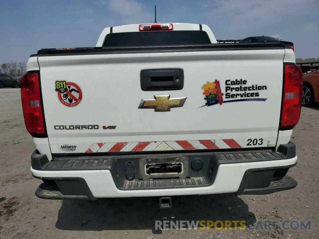 6 Photograph of a damaged car 1GCGSBEN0L1175436 CHEVROLET COLORADO 2020